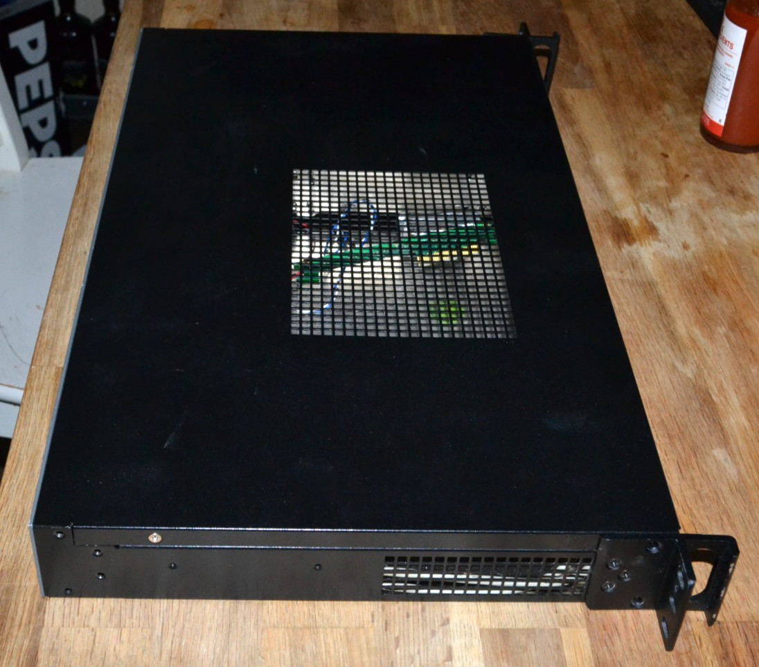 1U Rack Mountable mini-ITX Computer Case 10-inch Shallow Depth and Reversible
