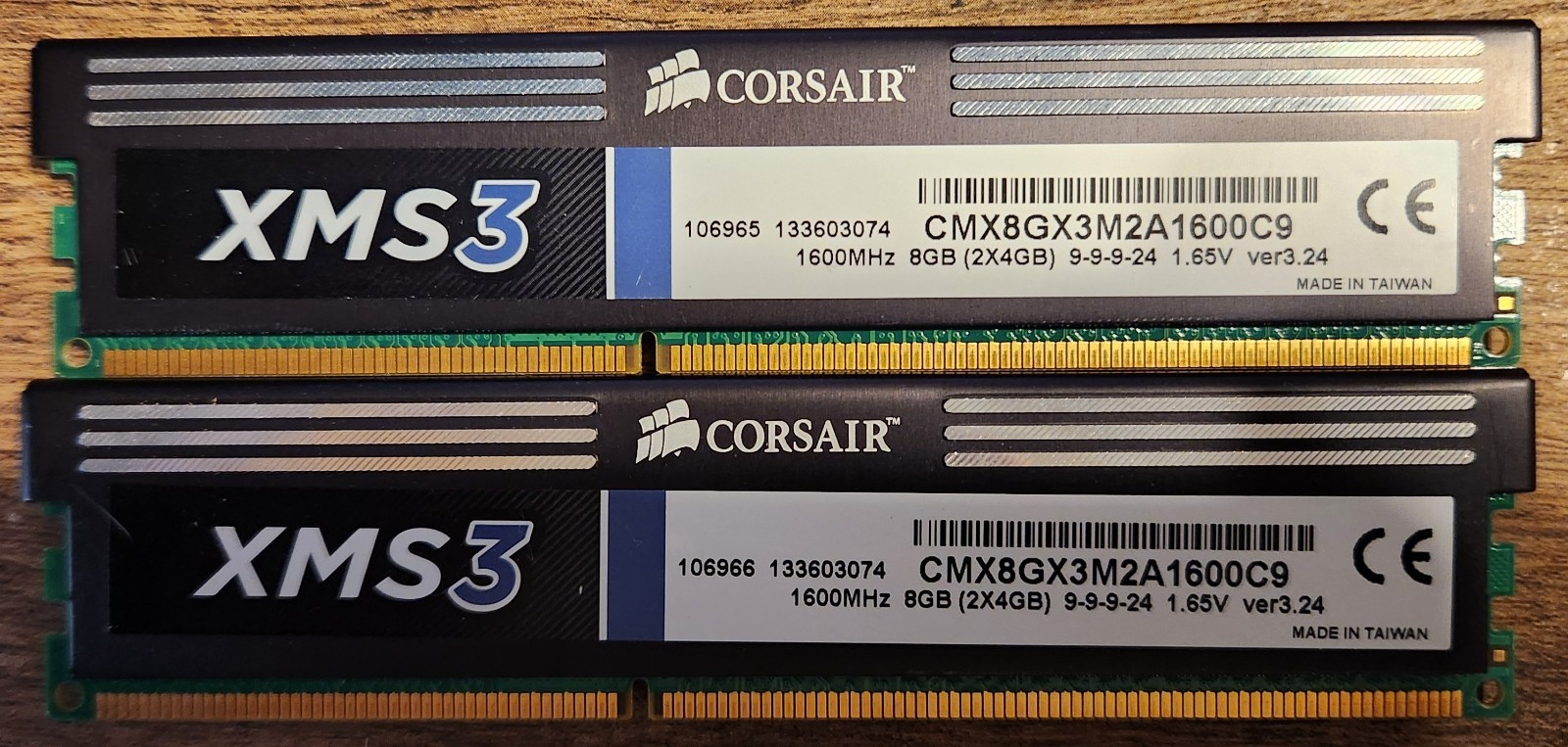 Corsair PC3-12800 (DDR3-1600) 2×4 GB DIMM 1600 MHz Desktop Memory Dual-Channel
