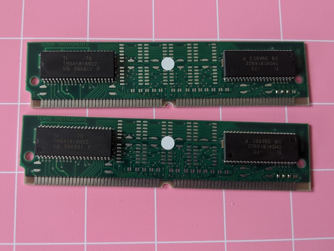 8MB 2x4MB 72pin Simm EDO 70ns TEXAS INSTRUMENTS TI TM124FBK32U-70 Ram Kit 1Mx32