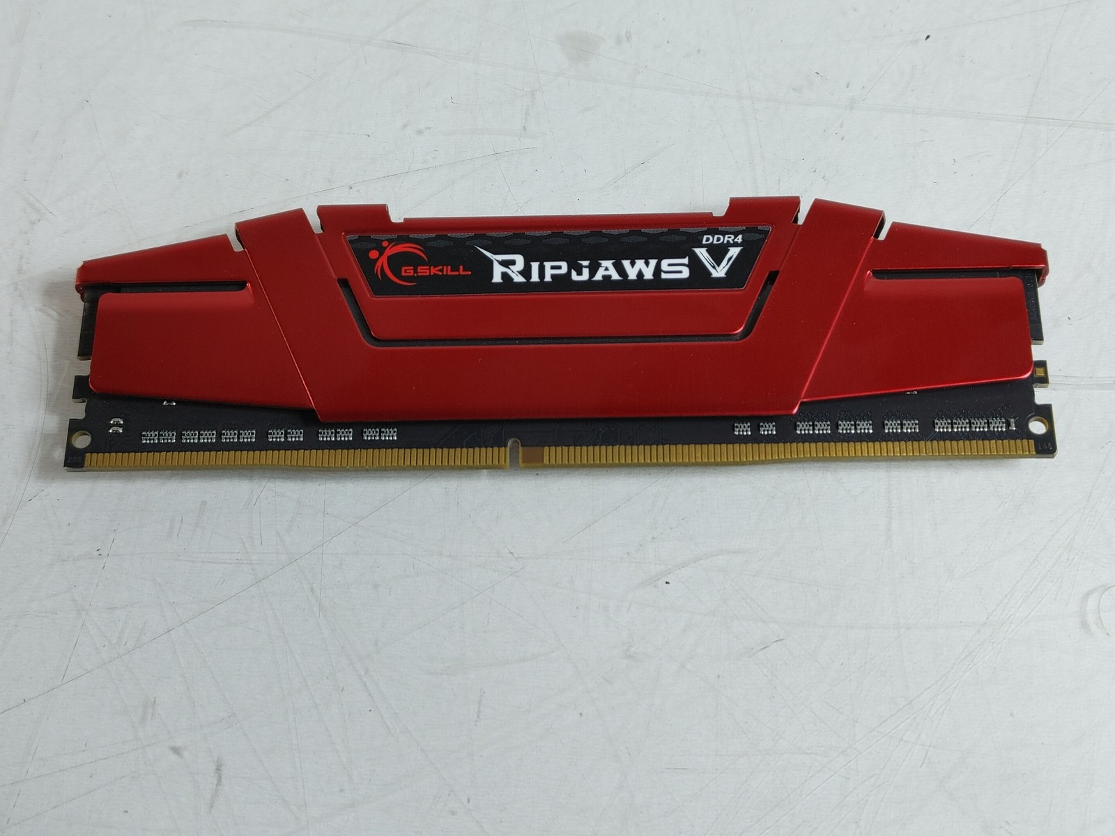 G.SKILL RipJaws 16GB PC4-19200 (DDR4-2400) 2Rx8 Shielded RAM F4-2400C15D-32GVR