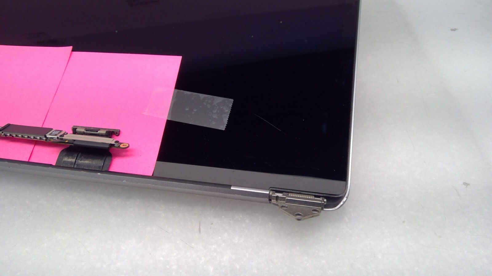 Genuine Apple MacBook Pro A1990 2018 2019 15″ LCD LED Screen Assembly B3/B4/B7