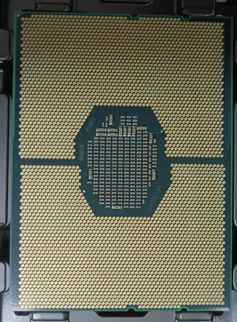 Intel Xeon Platinum 8280 CPU processor 2.70GHz LGA3647 205W 28 cores 56 threads