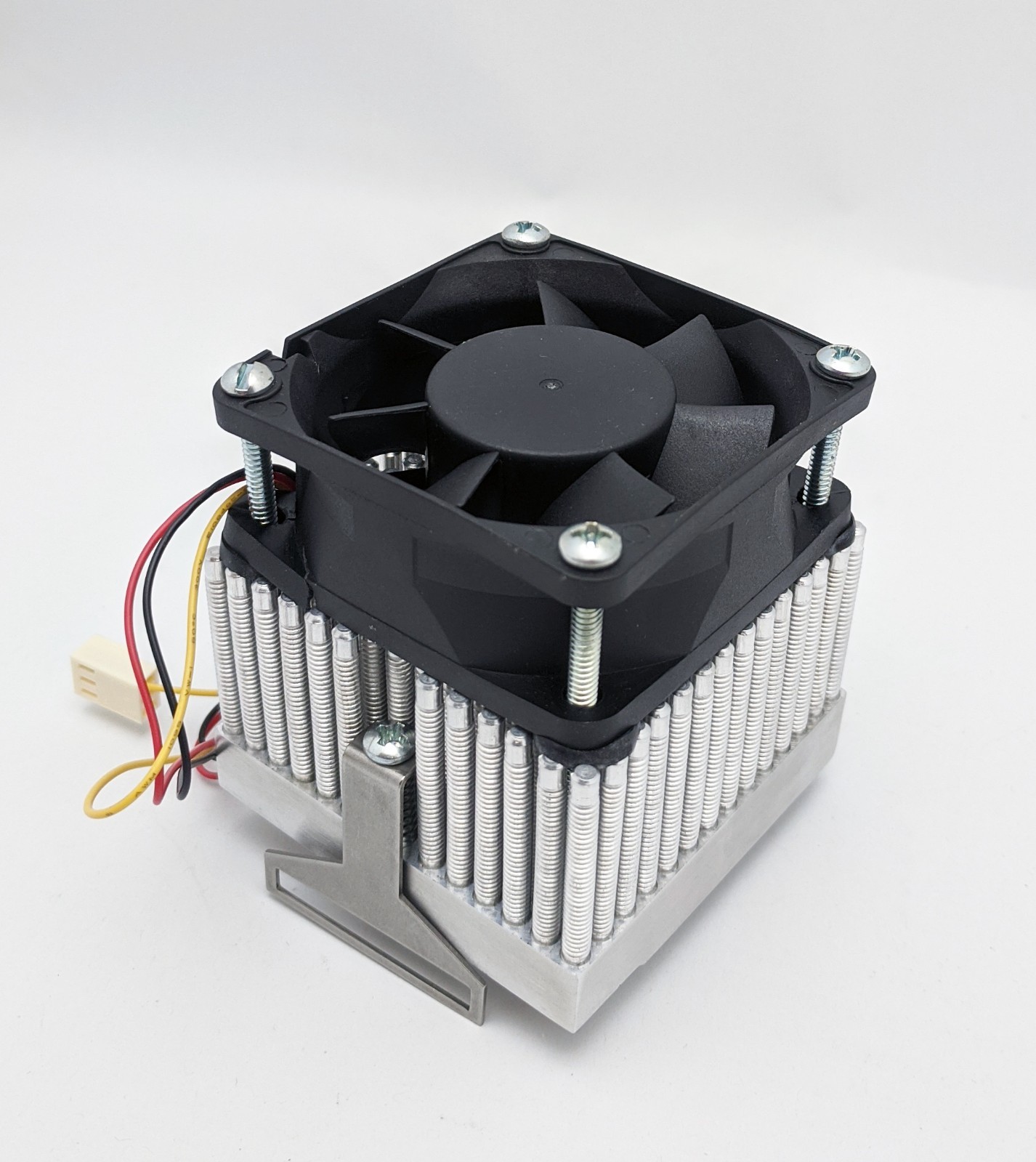 NEW Swiftech MCX370-0A Intel Socket 370 /AMD A CPU Cooler,Dual Ball Bearing Fan