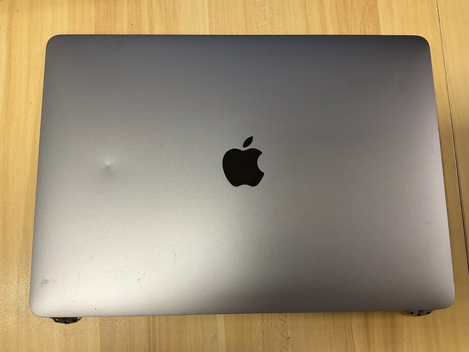 Apple MacBook Pro 13″ A2251 LCD Screen Assembly Gray Grade B-