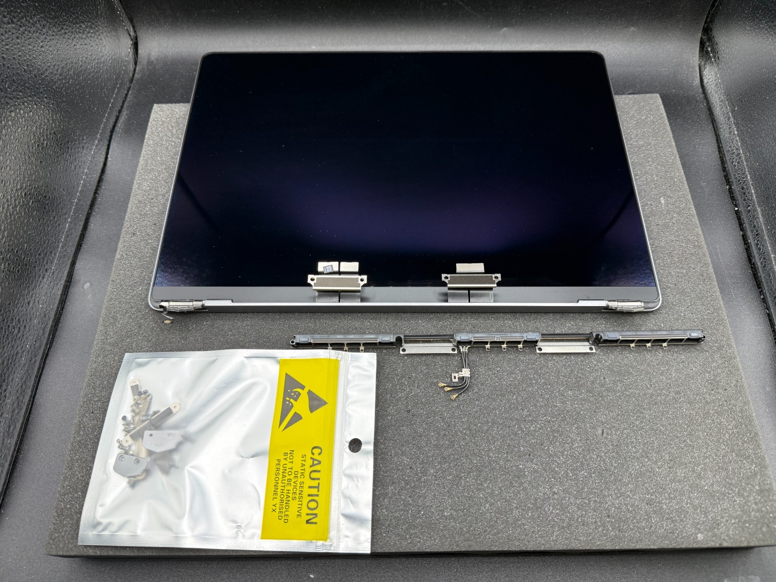 OEM Screen Replacement for Apple MacBook Pro 14″ A2442 (2021) Space Gray