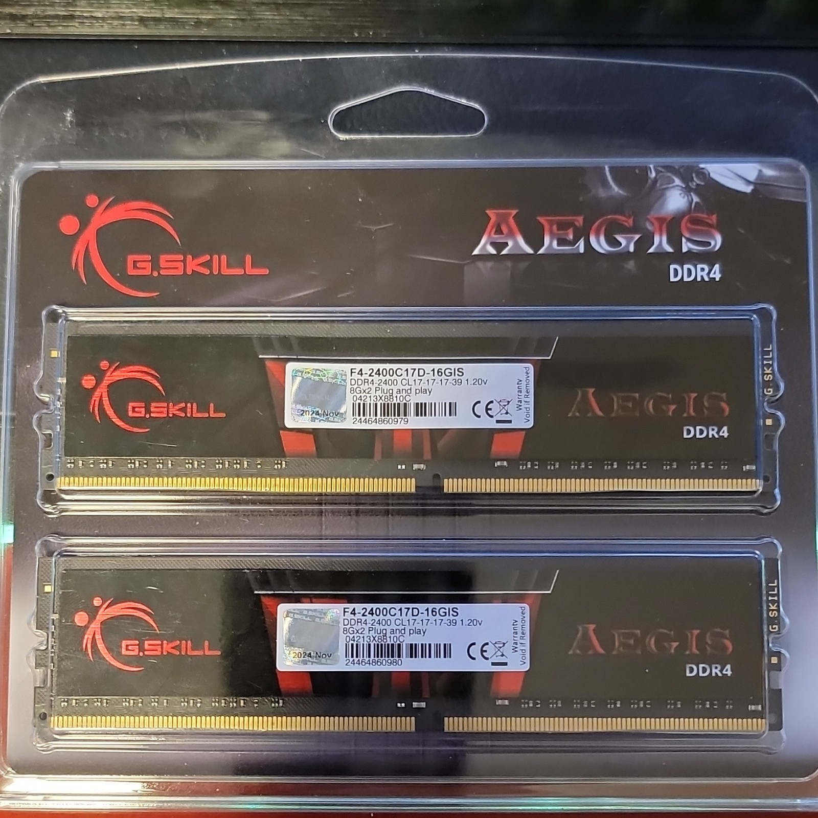 G.SKILL Aegis DDR4 16GB (2x8GB) 2400 PC4-19200 288-Pin DIMM F4-2400C17D-16GIS