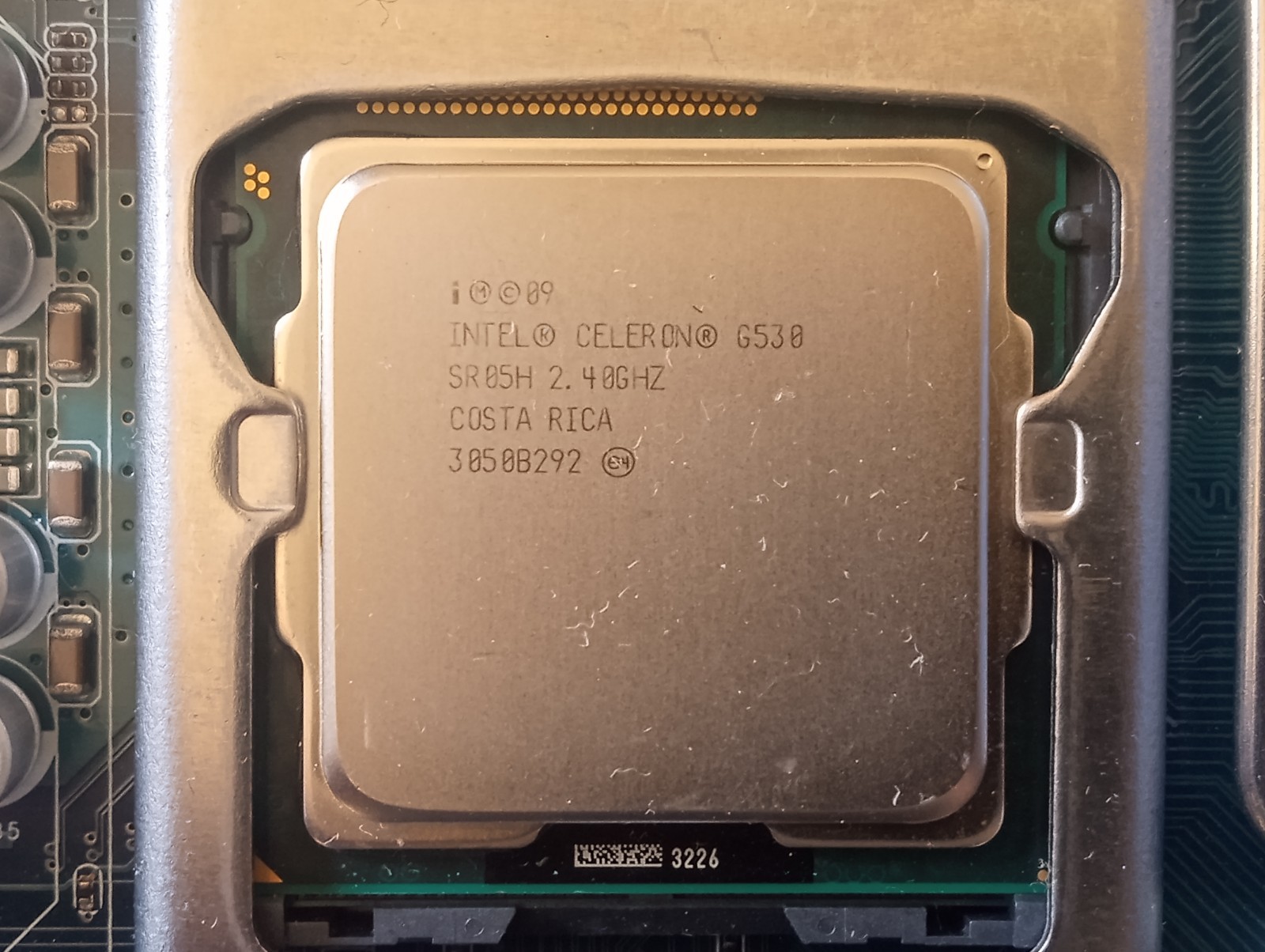 Intel DZ68DB Main Board with Intel i5-2500, 4x XMS3 DDR3