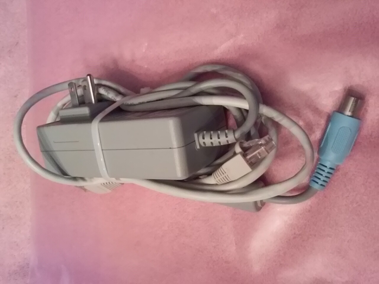 Hughes AC Adapter ITE Power Supply 6/19.5VDC 0.8/2.06 A YM-2041A