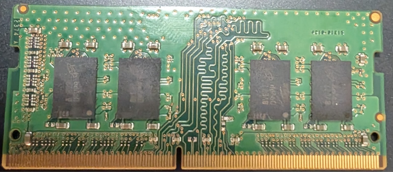 MICRON 8GB 1RX8 PC4-2666V-SA2-11-LAP TOP RAM