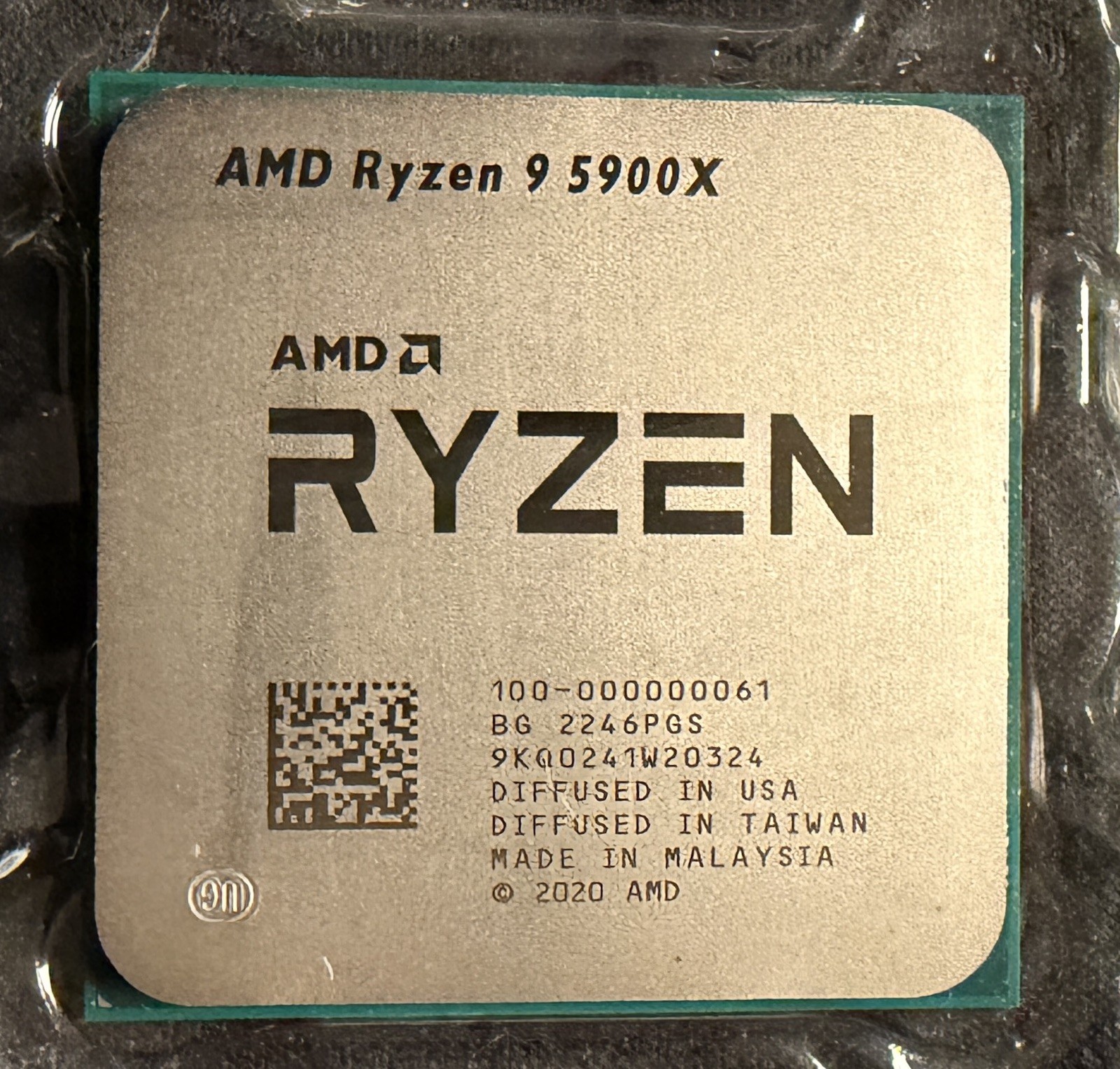 AMD Ryzen 9 5900X Desktop Processor (4.8GHz, 12 Cores, AM4 CPU)