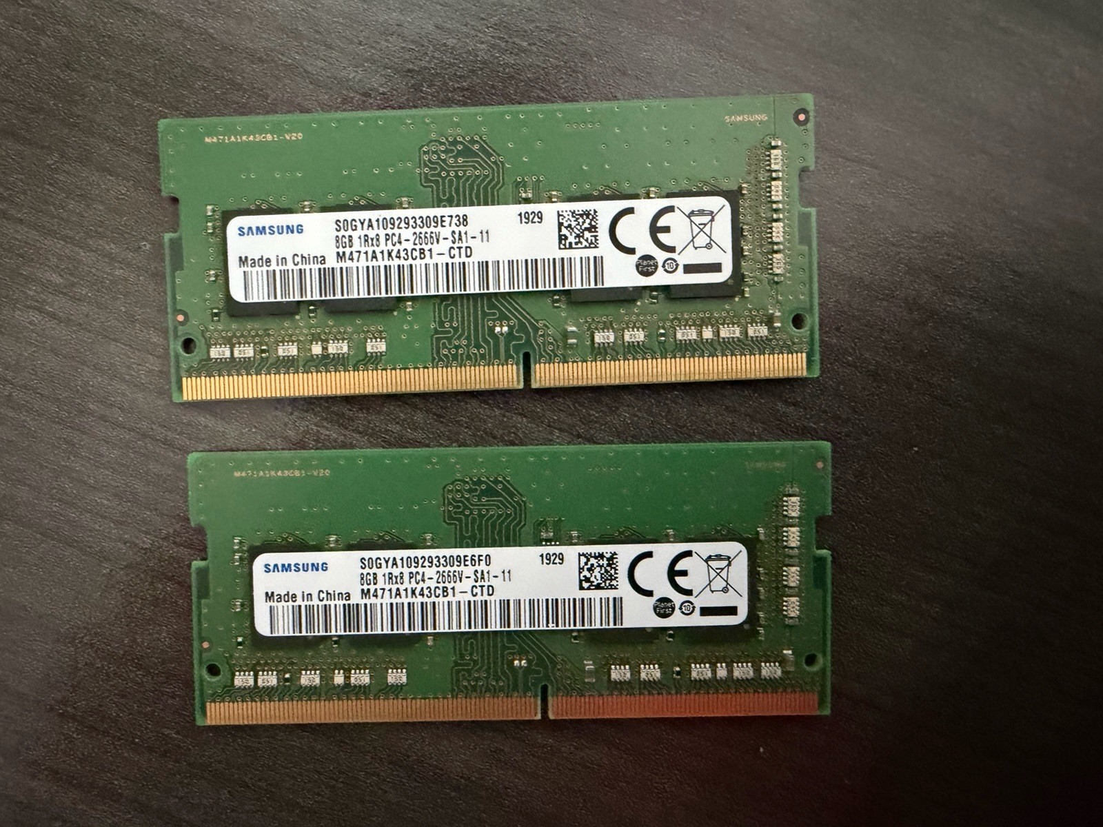 Samsung 16GB Kit (2x8GB) DDR4 2666MHz PC4-21300 SO-DIMM RAM M471A1K43CB1