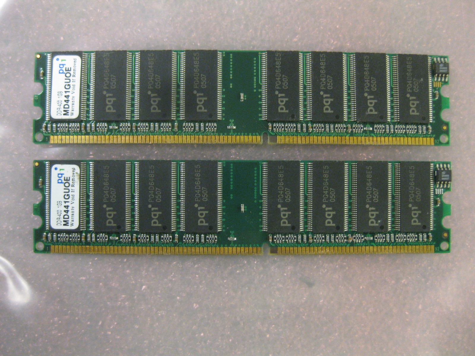 2GB 2x1GB PC-3200 pq1 DDR-400 DESKTOP MEMORY KIT MD441GU0E MD441GOE