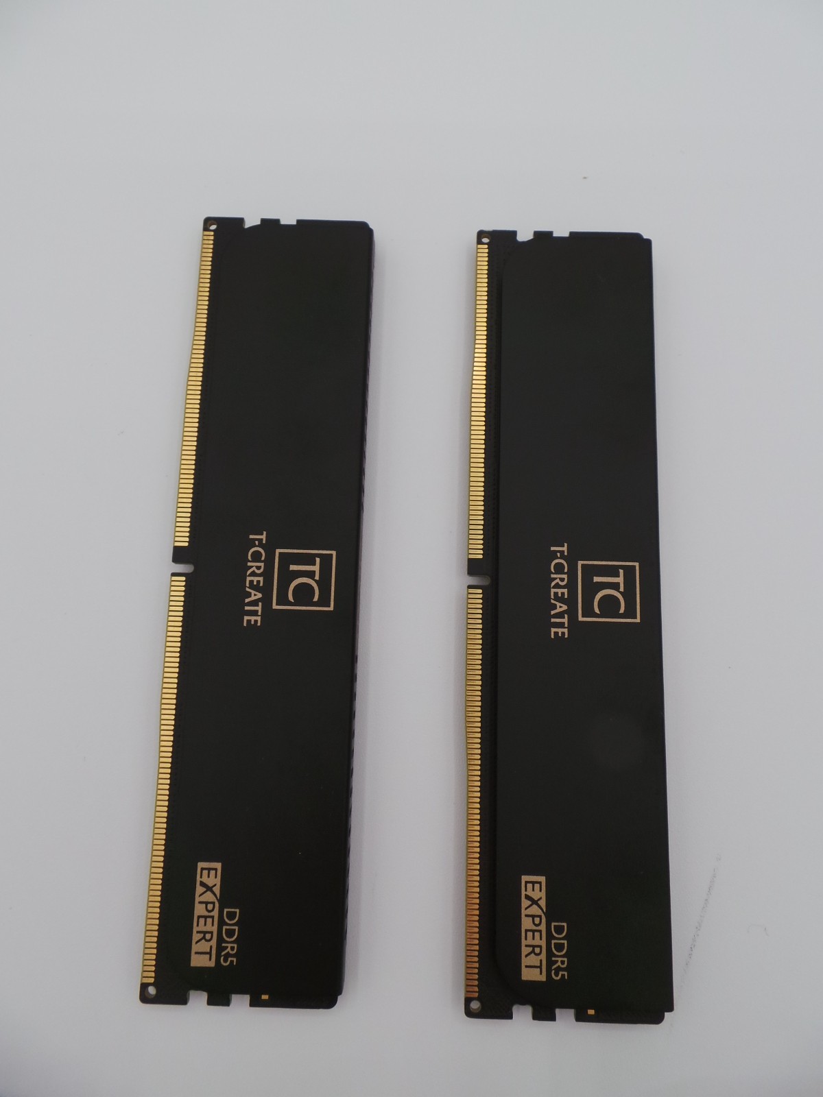 TEAMGROUP T-Create Expert DDR5 48GB (2x24GB) 6400mhz UDIMM PC5-51200 288-Pin