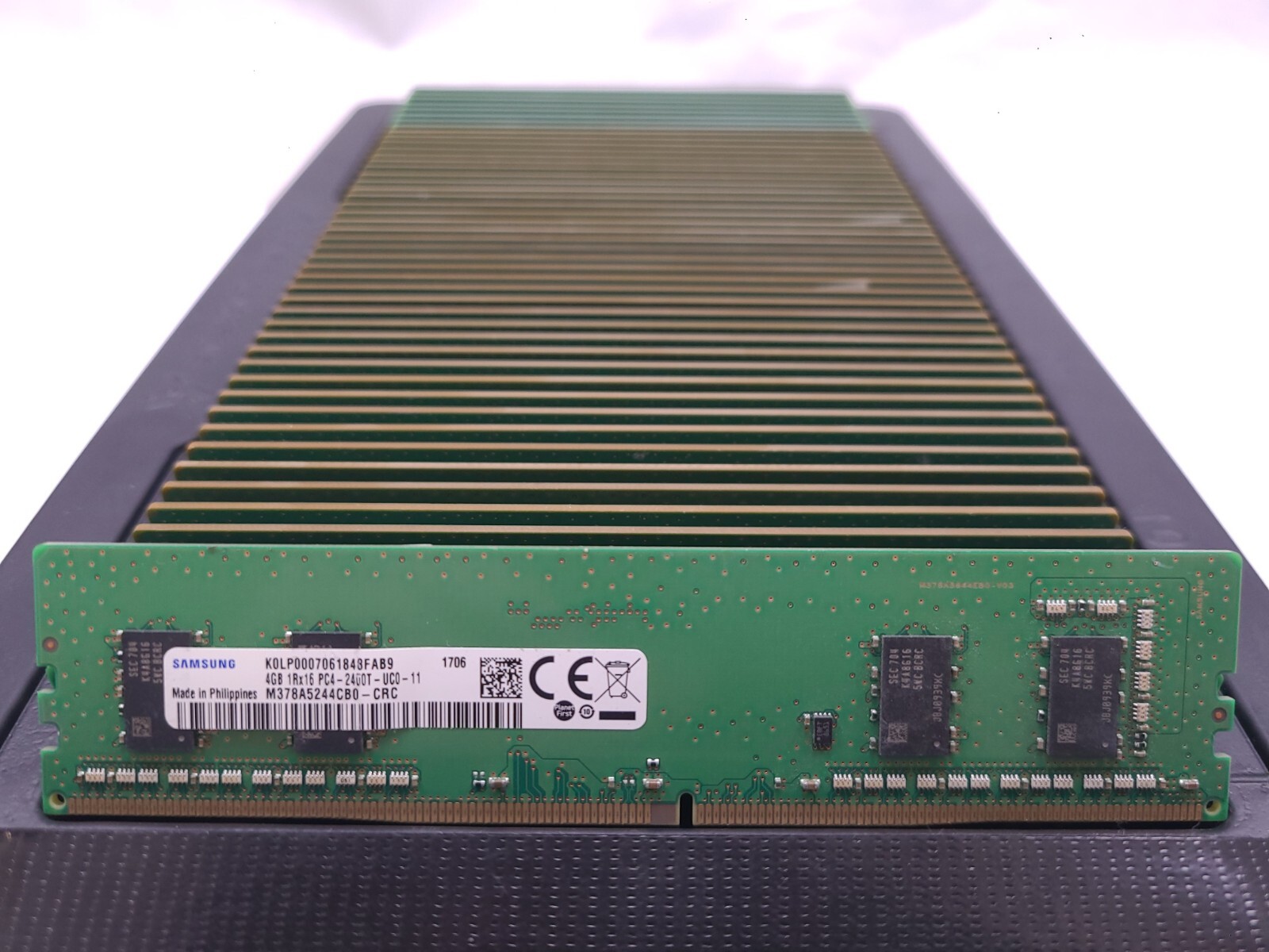 LOT 50 MAJOR BRAND 4GB DDR4 PC4-2400 19200MB/s NON ECC DESKTOP DIMM MEMORY RAM