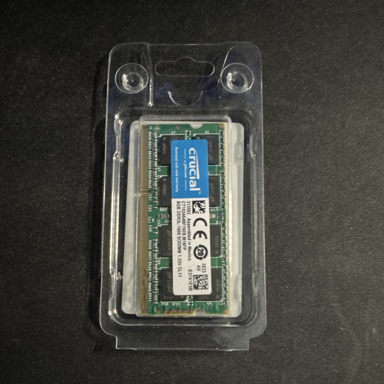 Crucial 8GB DDR3L-1600 PC3L-12800 SO-DIMM 204-Pin Non-ECC CT102464BF160B