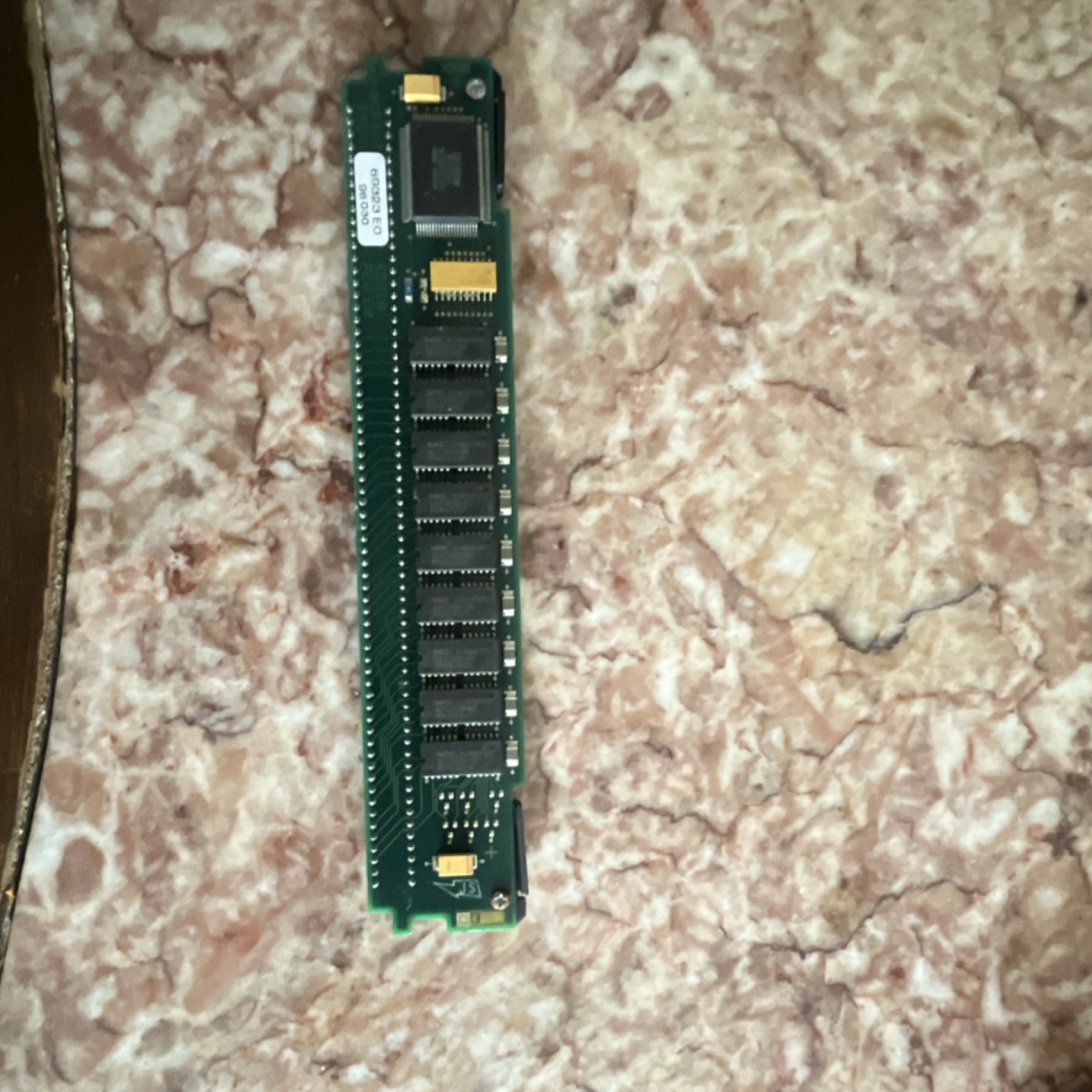 DATARAM 69323 EO 535531-5 EDO RAM Module 72-Pin SIMM 1x Module 2 units
