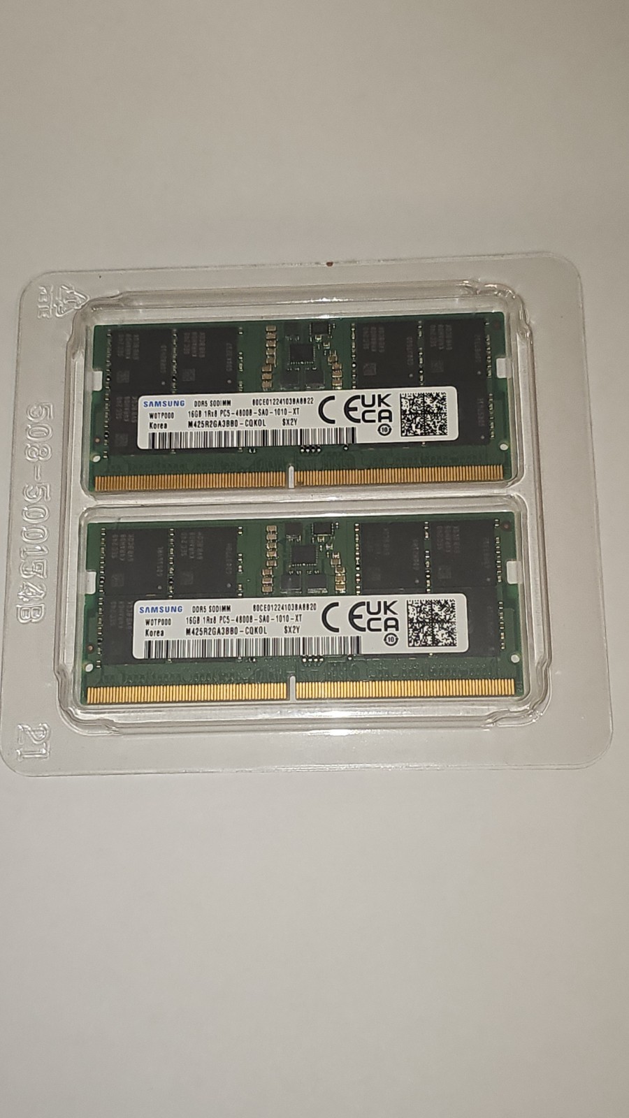 Samsung 32GB (2x16GB) DDR5-4800 SODIMM Laptop RAM Memory Kit M425R2GA3BB0-CQKOL
