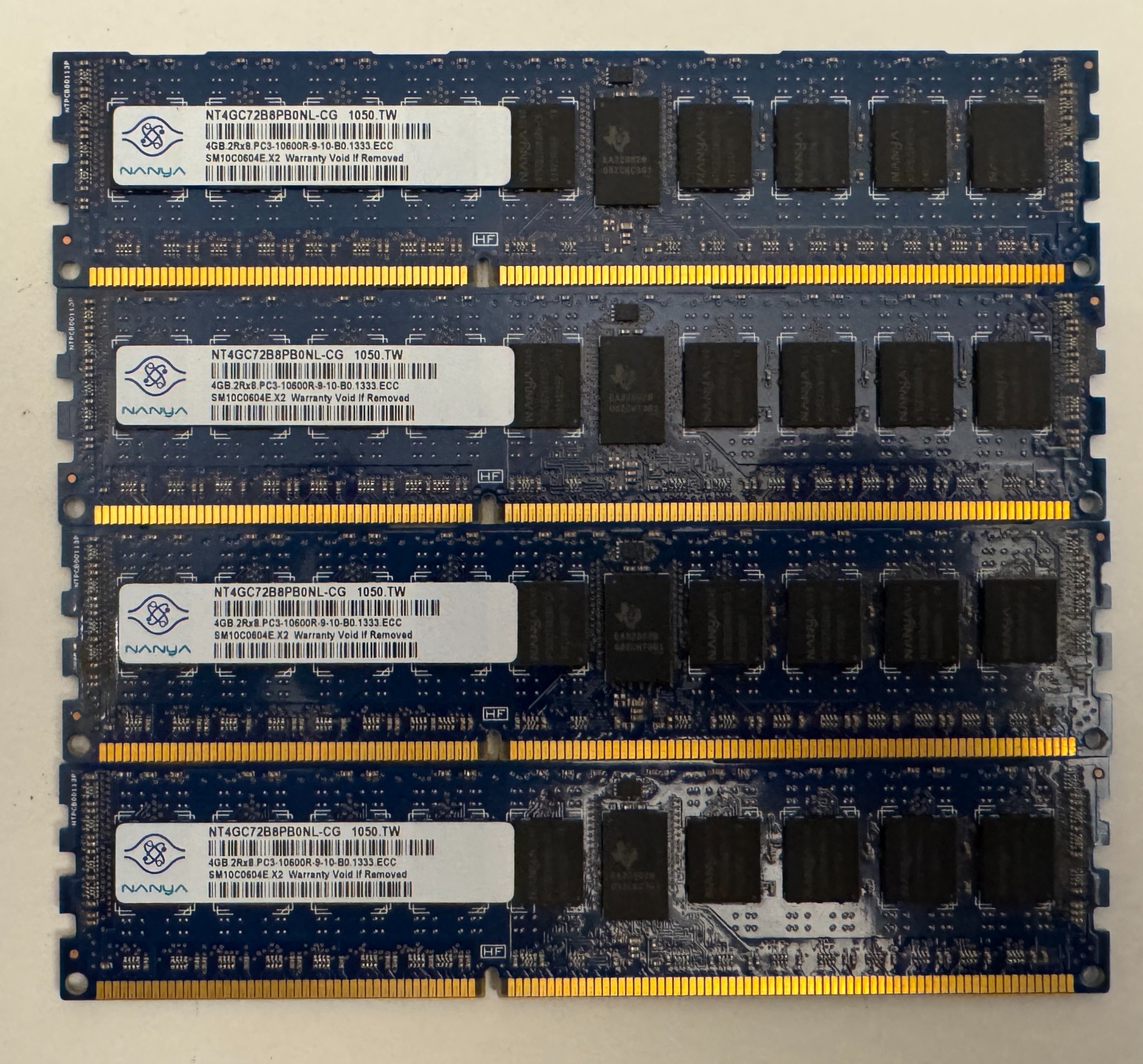 NANYA NT4GC72B8PB0NL-CG 4GB 2RX8 PC3-10600R DDR3-1333MHZ ECC REG 1.5V 240 X 4