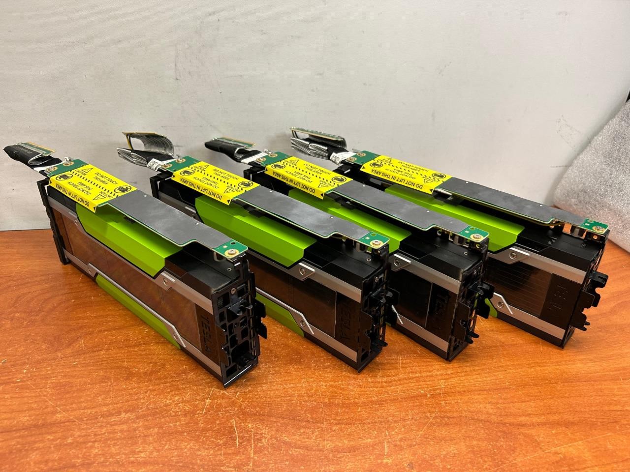 NVIDIA Tesla P100 16GB 699-2H400-0202-500 PASCAL GPU ACCELERATOR PH400 Graphics