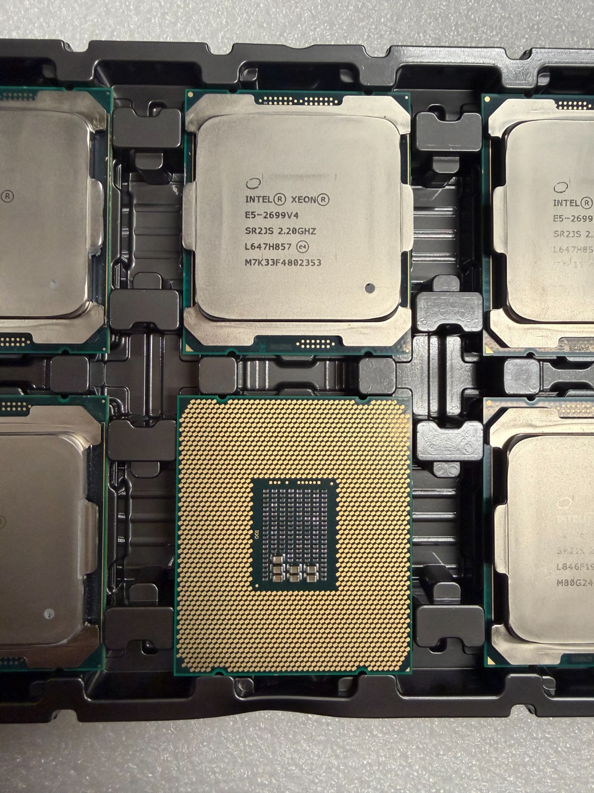 Intel Xeon E5-2699 V4 CPUs SR2JS 22 CORES