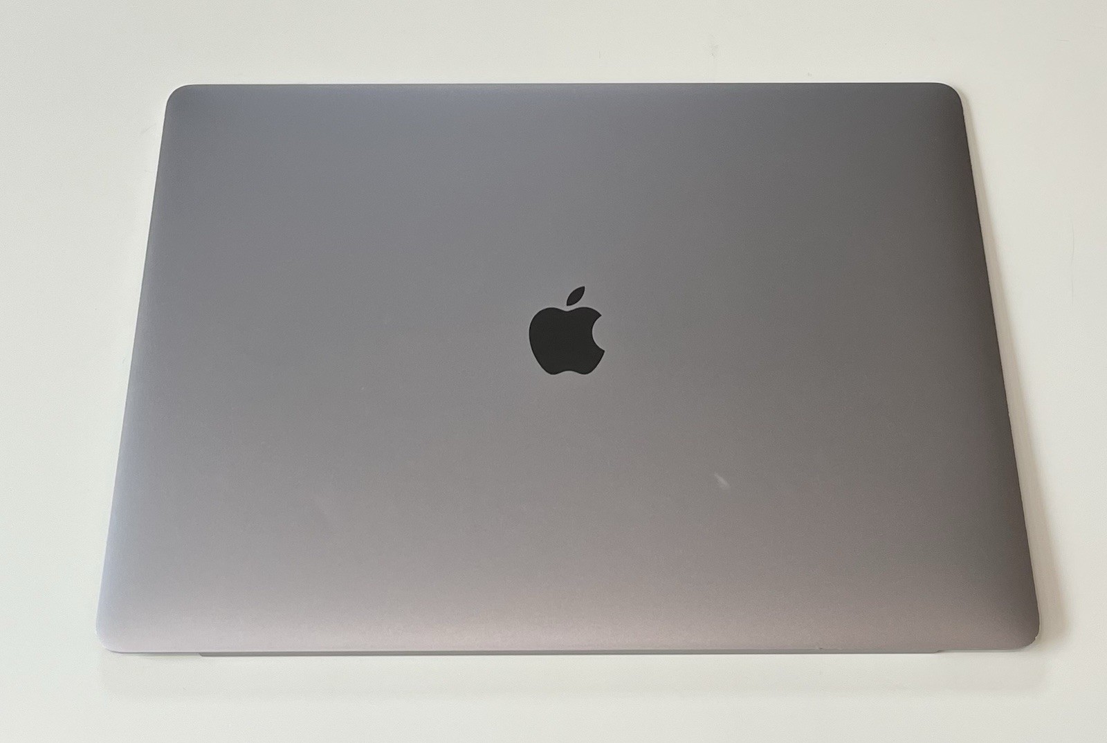 Apple MacBook Pro 16″ A2141 2019 LCD Screen Display Assembly Space Gray Grade B