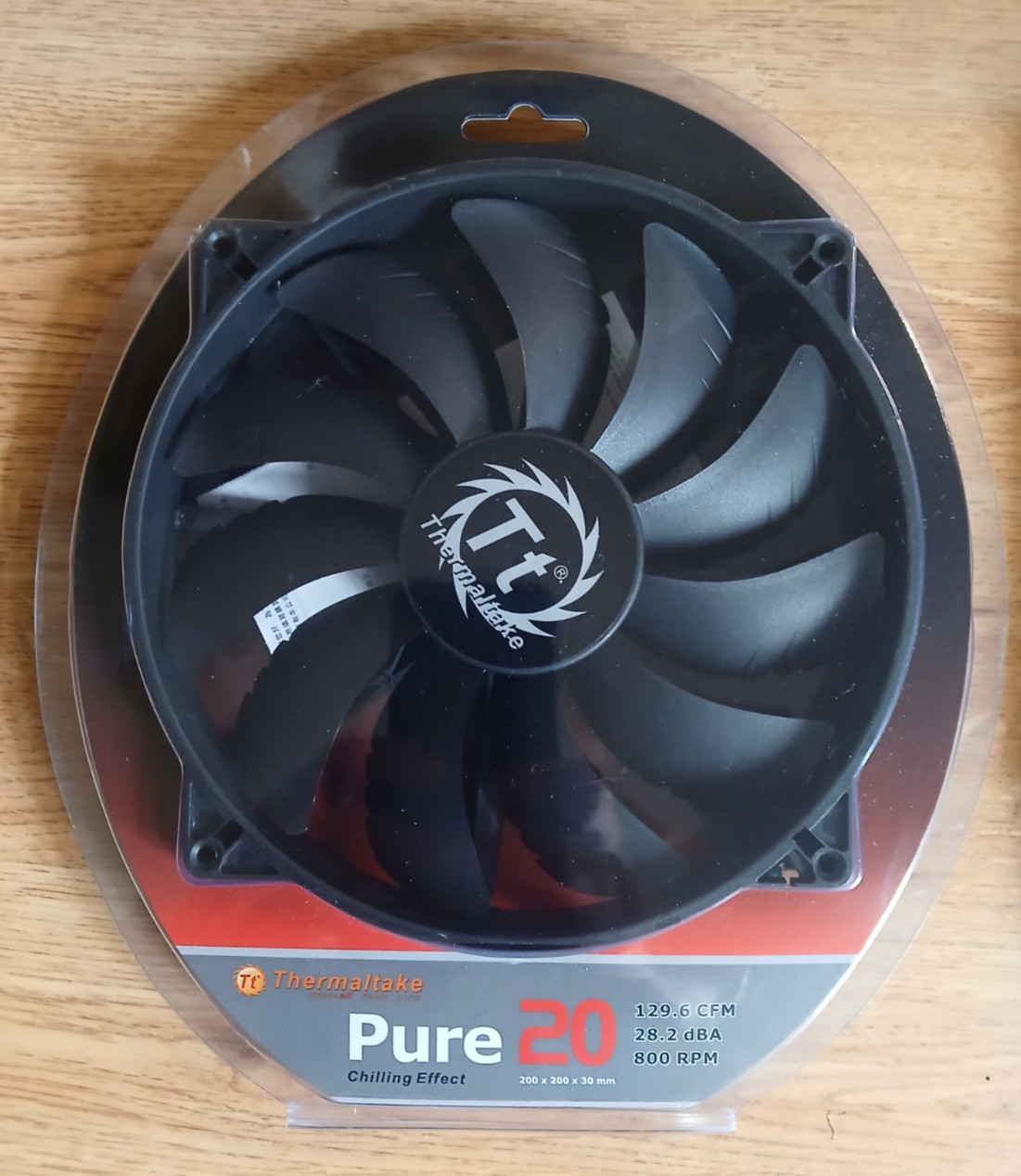 Thermaltake Pure 20 Computer Case Fan 200mm Black NEW