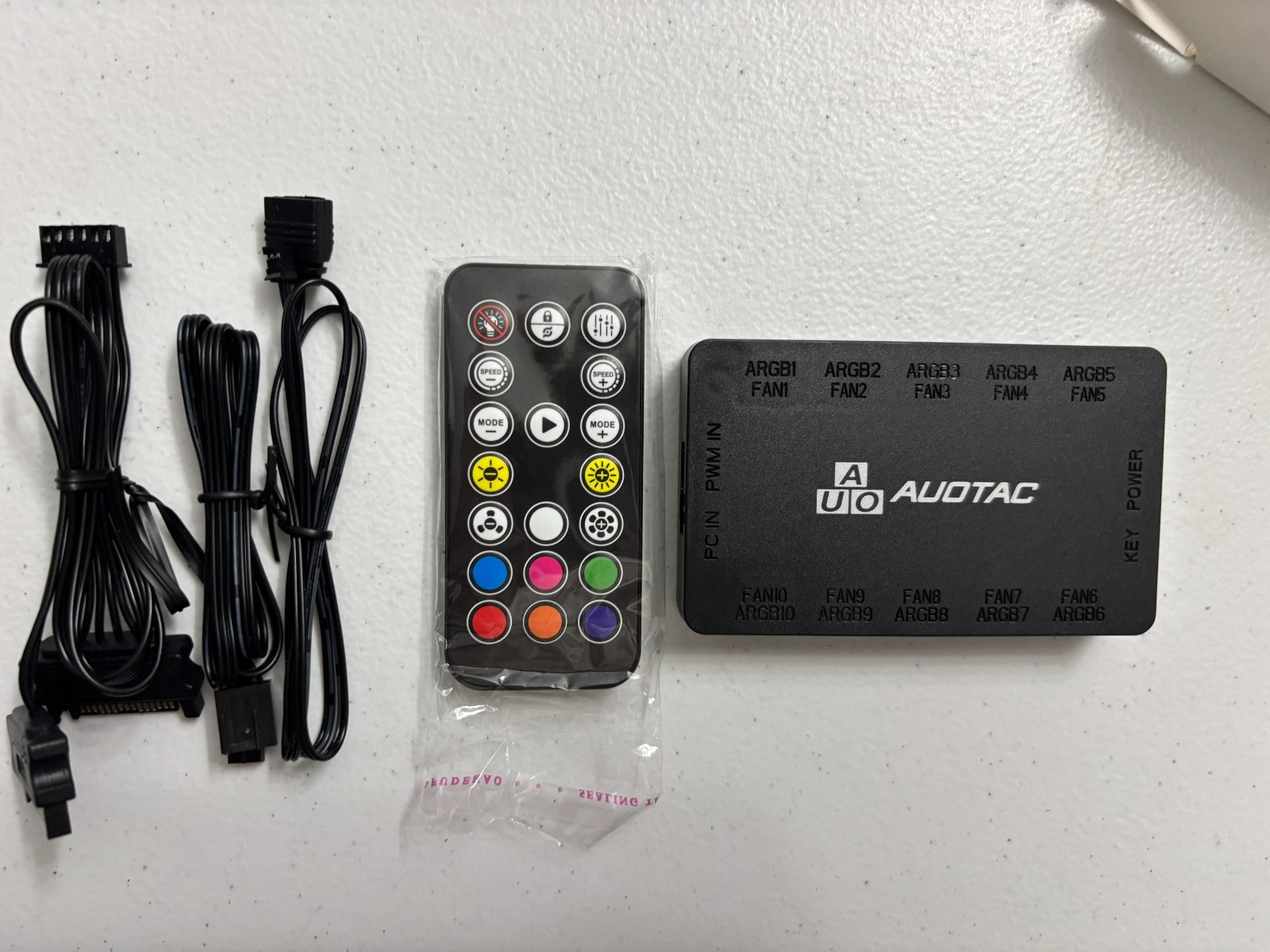 10-Port ARGB & PWM Fan Hub Controller – Magnetic Mount 5V/3PIN RGB PC Black