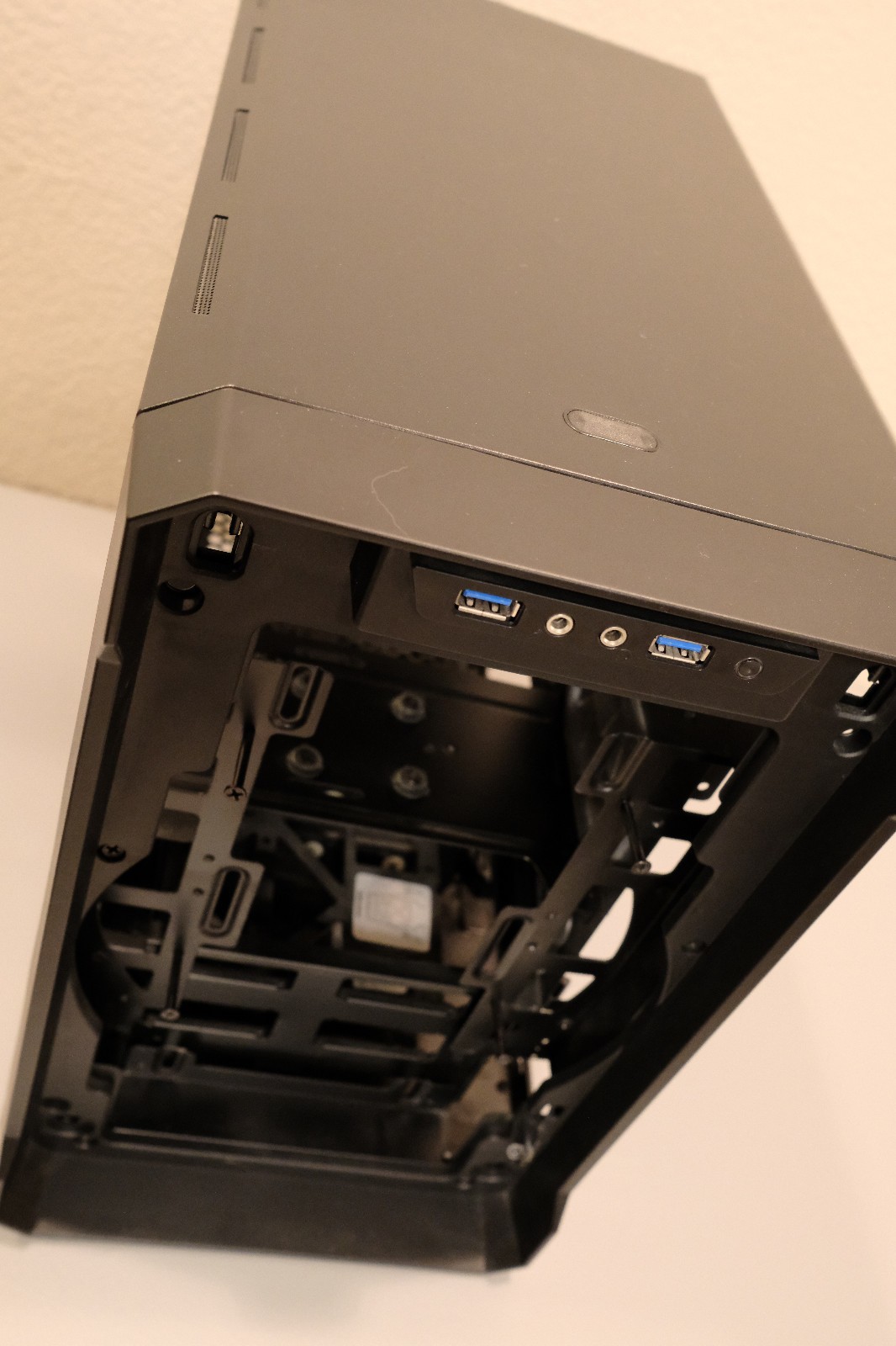 Phanteks Enthoo Evolv ITX PC Case – Good Condition