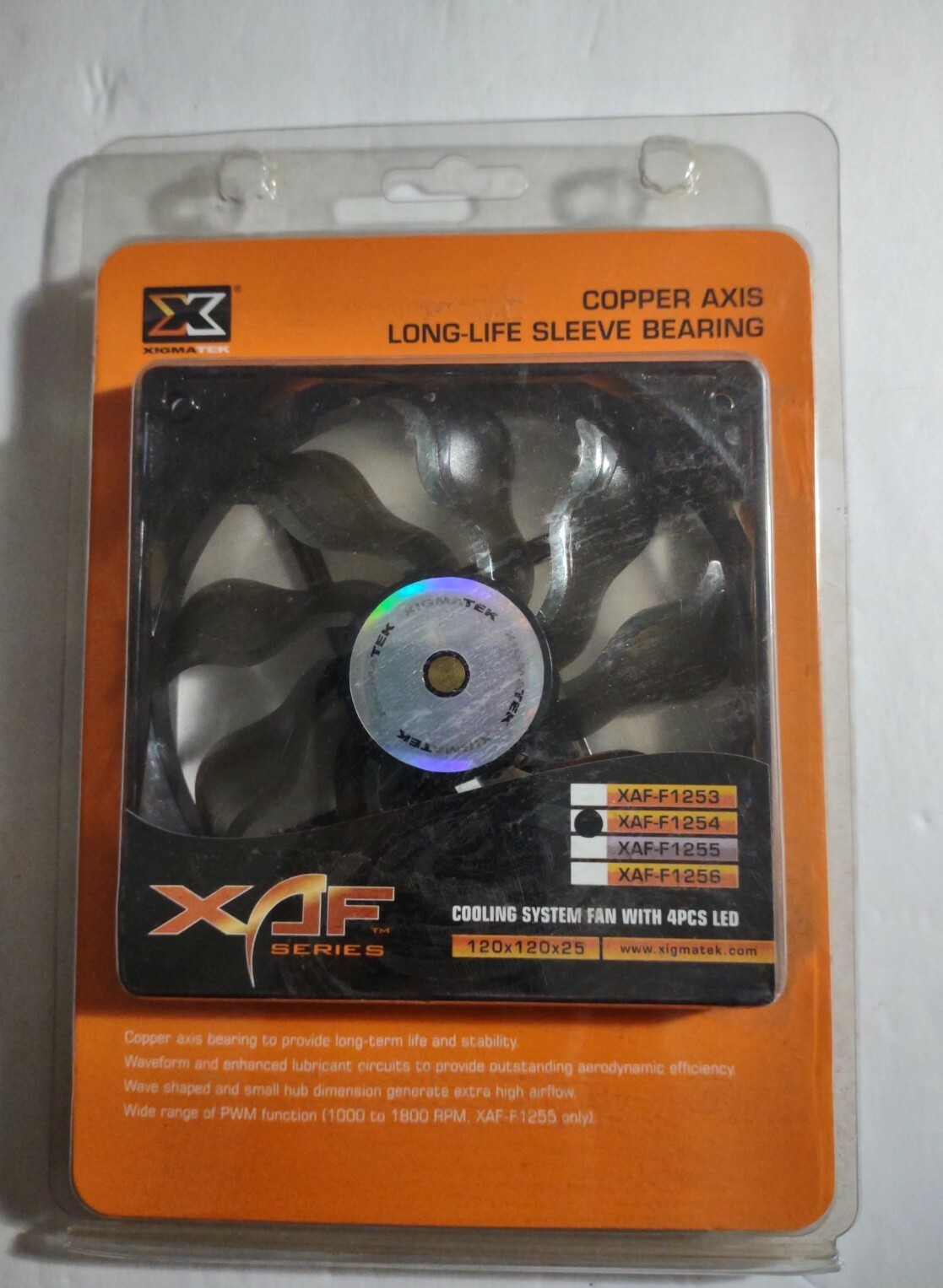 Xigmatek Copper Axis Long-Life Sleeve Bearing Cooling Fan XAF-F1254.