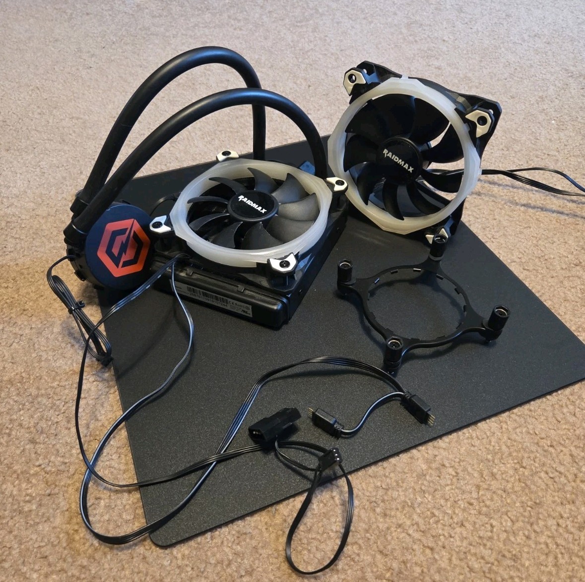 Asetek 550LC 120mm Liquid CPU Cooler Fan And Intel Bracket Included 2 Fans
