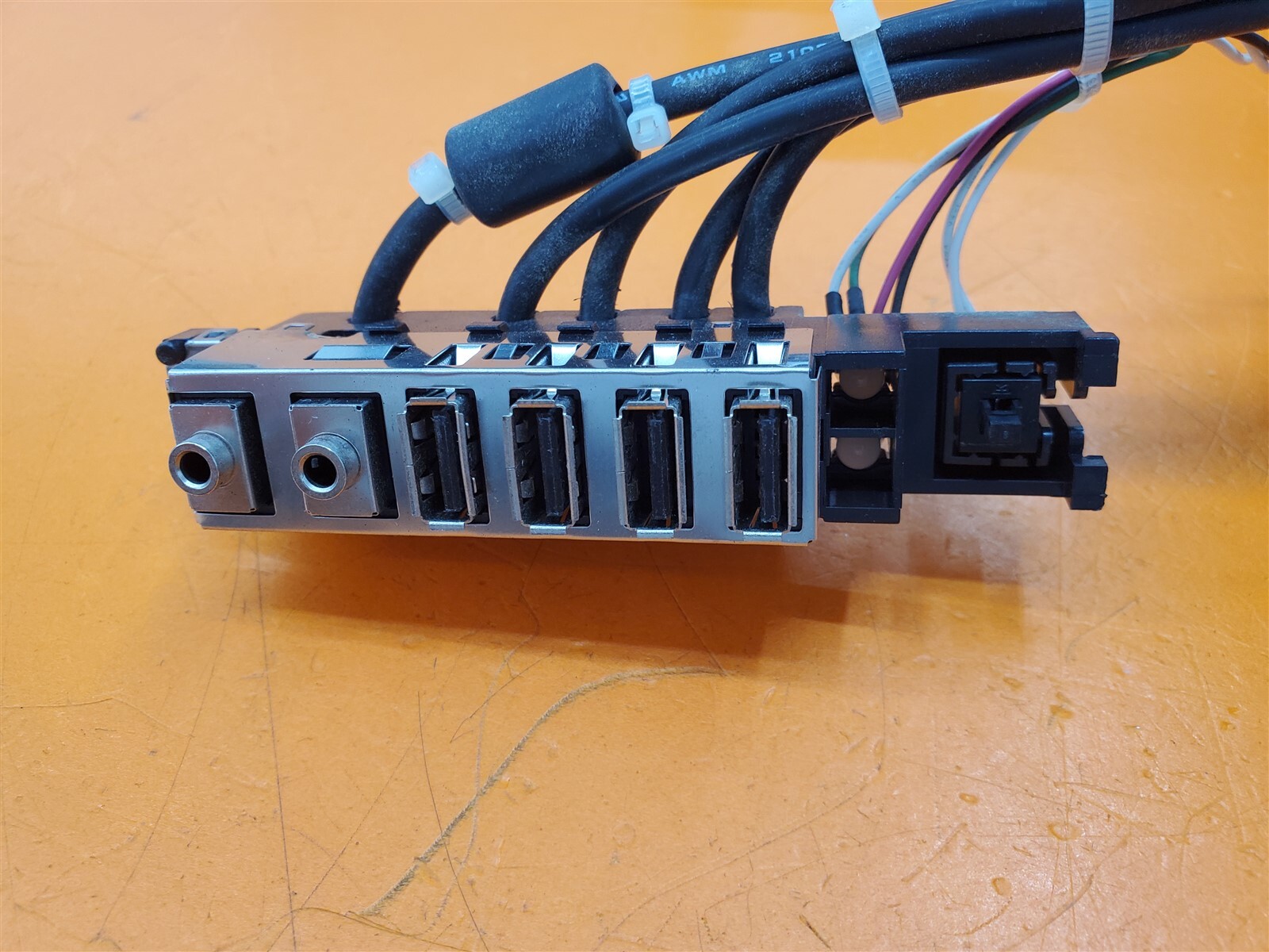 ⭐️⭐️⭐️⭐️⭐️ Desktop Front USB Audio Panel 611897-001