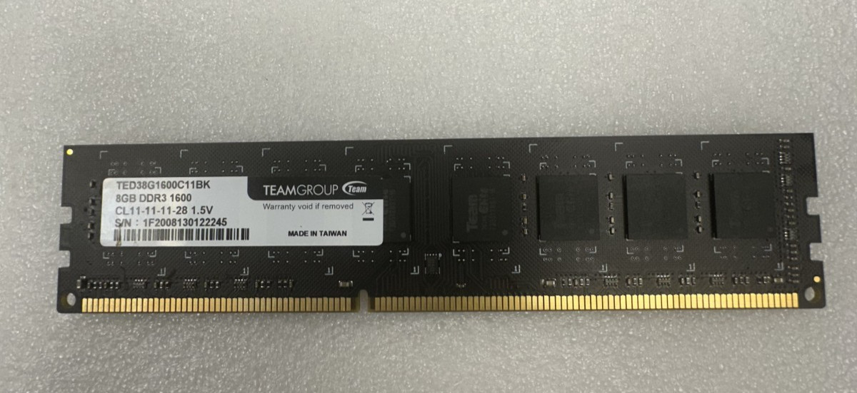 TEAM GROUP 8GB DDR3 1600 TED38G1600C11BK 288-pin Desktop Memory Ram
