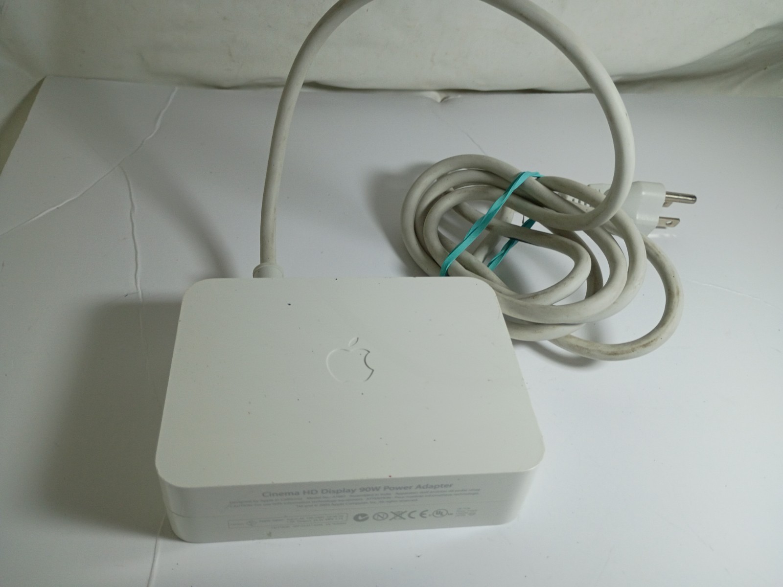 Apple 90W Cinema HD Display Power Adapter A1097 661-3366 for 20″ 23″ Monitor