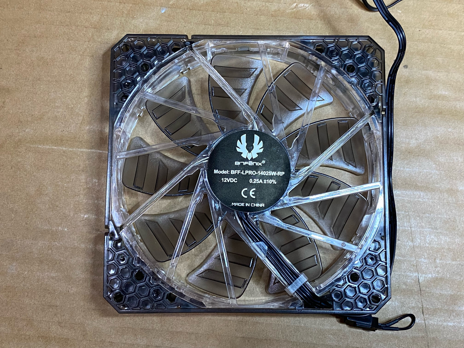 LOT 3x BitFenix Spectre Pro 140mm WHITE LED Case Fan 3-pin * BFF-LPRO-14025W-RP