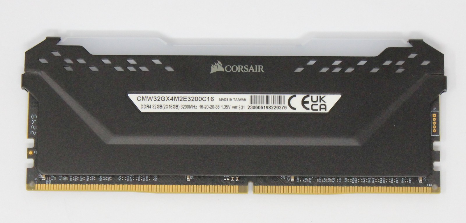 Corsair Vengeance RGB PRO 16GB (1x16GB) GX32GX4M2E3200C16 DDR4-3200 (#36808)