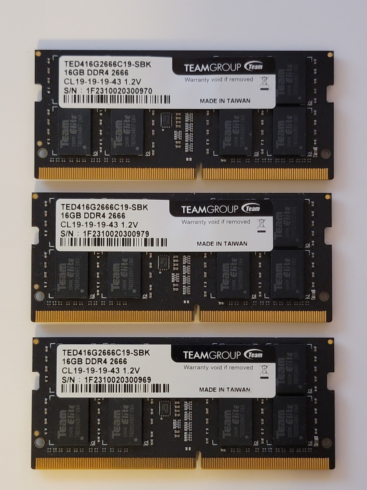 TEAMGROUP 16GB (1x16GB) DDR4-2666 1.2V CL19 (TED416G2666C19-SBK) 260-PIN