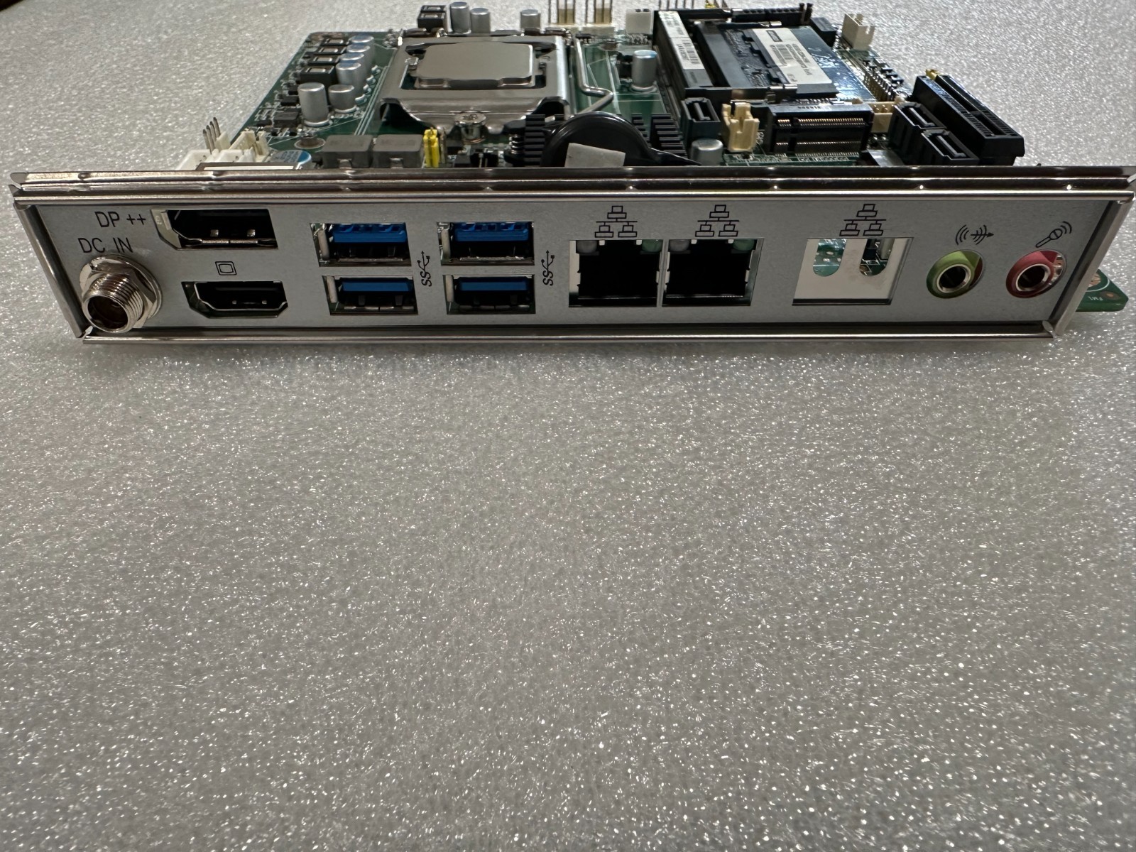 Advantech AIMB-286 Industrial ITX With i3-9100TE 1X 4GB DDR4