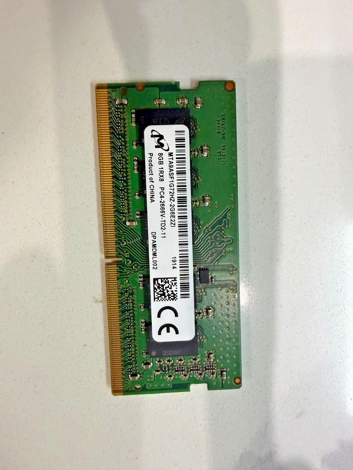 Micron 8GB DDR4-2400 PC4-2400T 260-Pin SO-DIMM Laptop RAM MTA18ASF1G72HZ-2G3B1ZI
