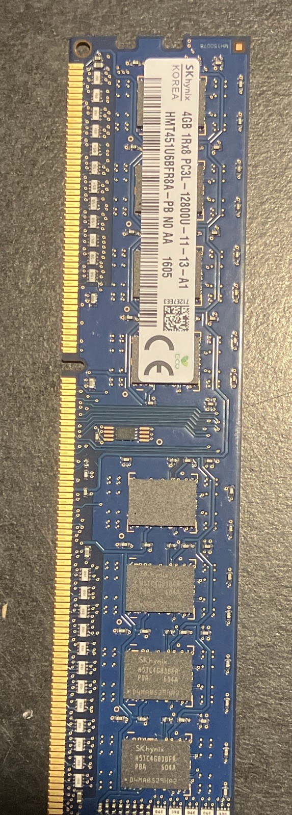 SK hynix 4GB DDR3L PC3L-12800U 240-Pin Unbuffered DIMM RAM HMT451U6BFR8A-PB