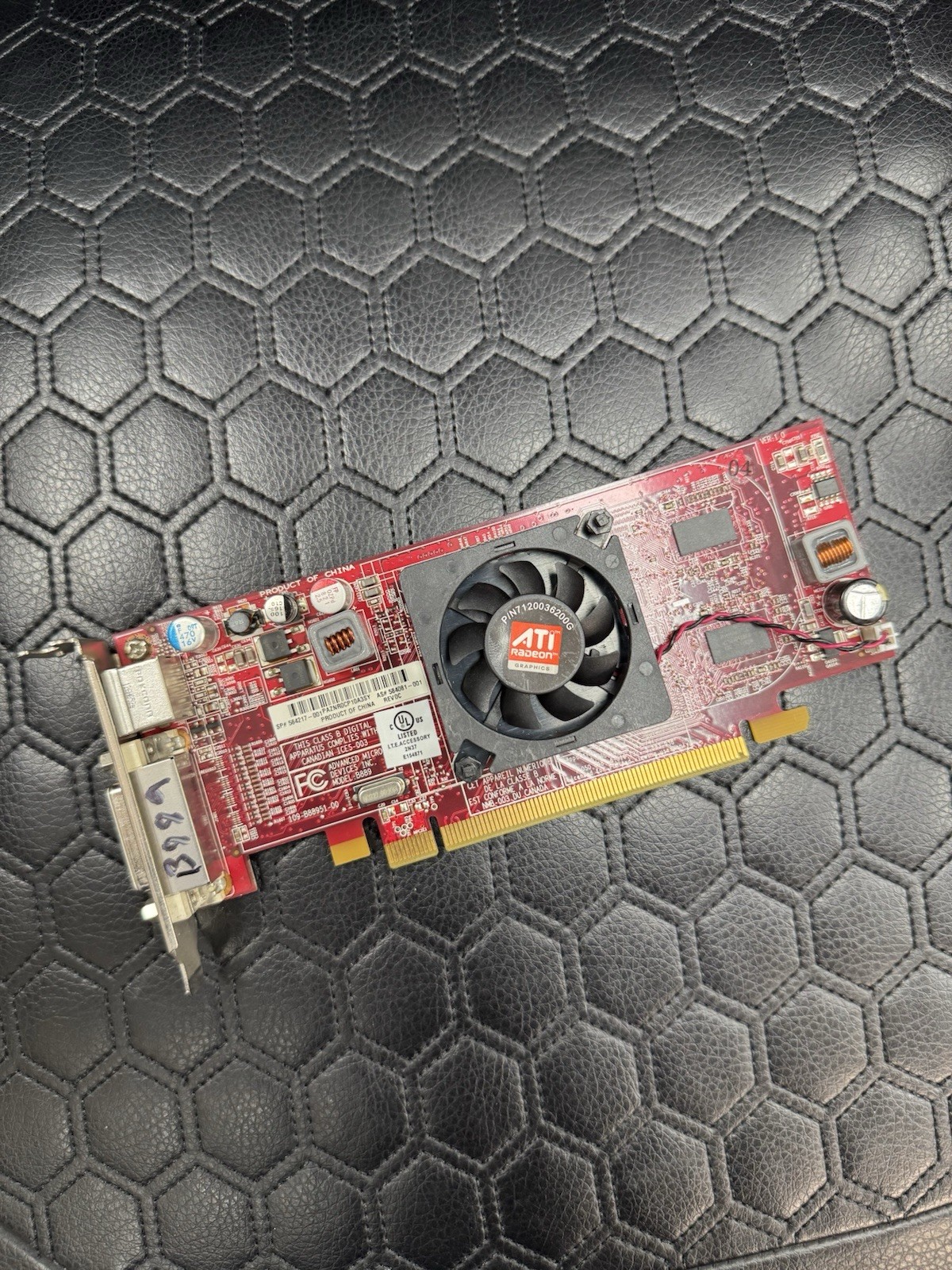 ATI RADEON HD 4550 512MB DDR3 Graphics Card PCIe x16 DMS-59 S-Video 584217-001