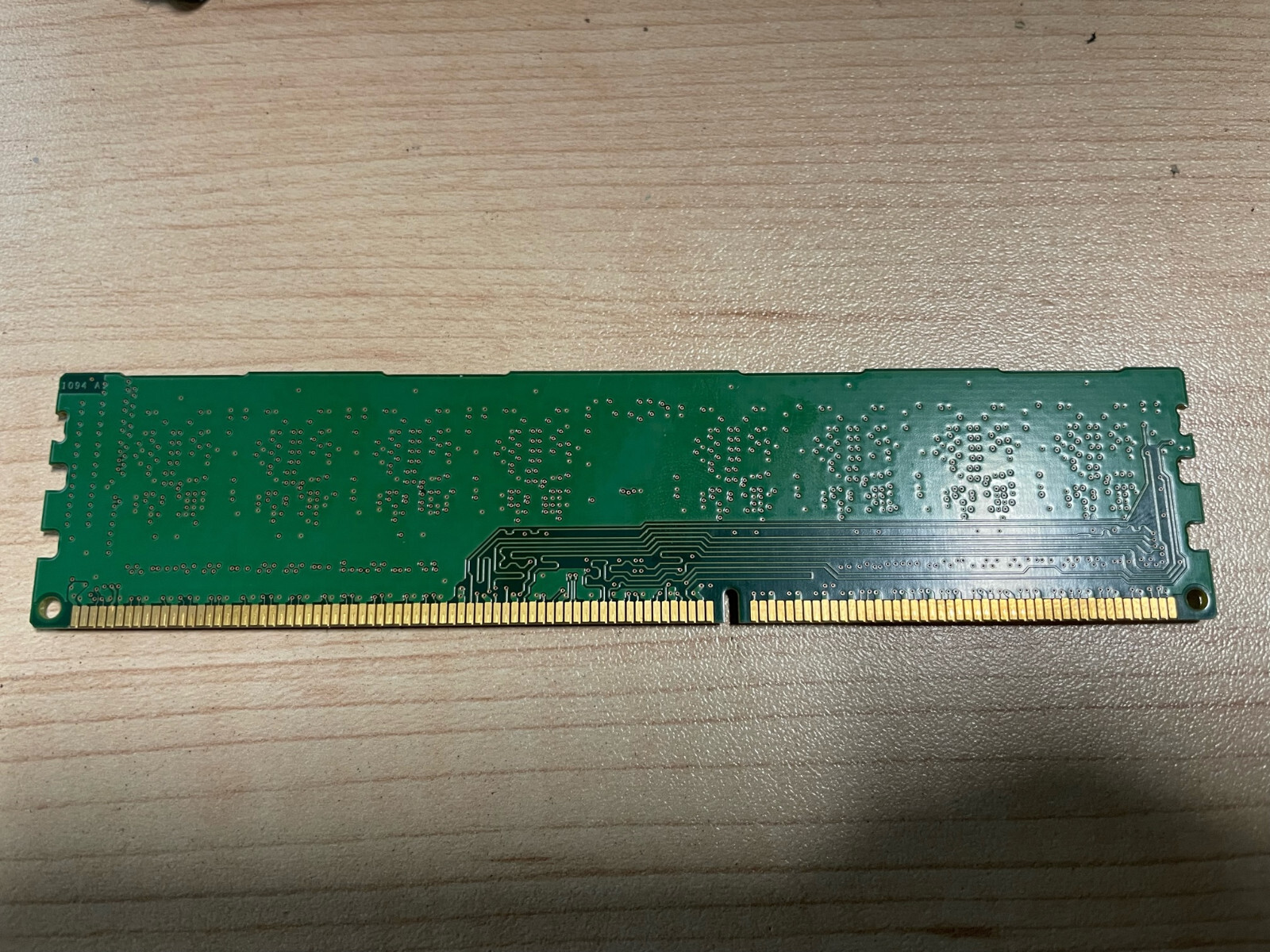 Micron PC3-12800U DDR3 4GB Memory Module Mt8JTF51264AZ-1G6E1