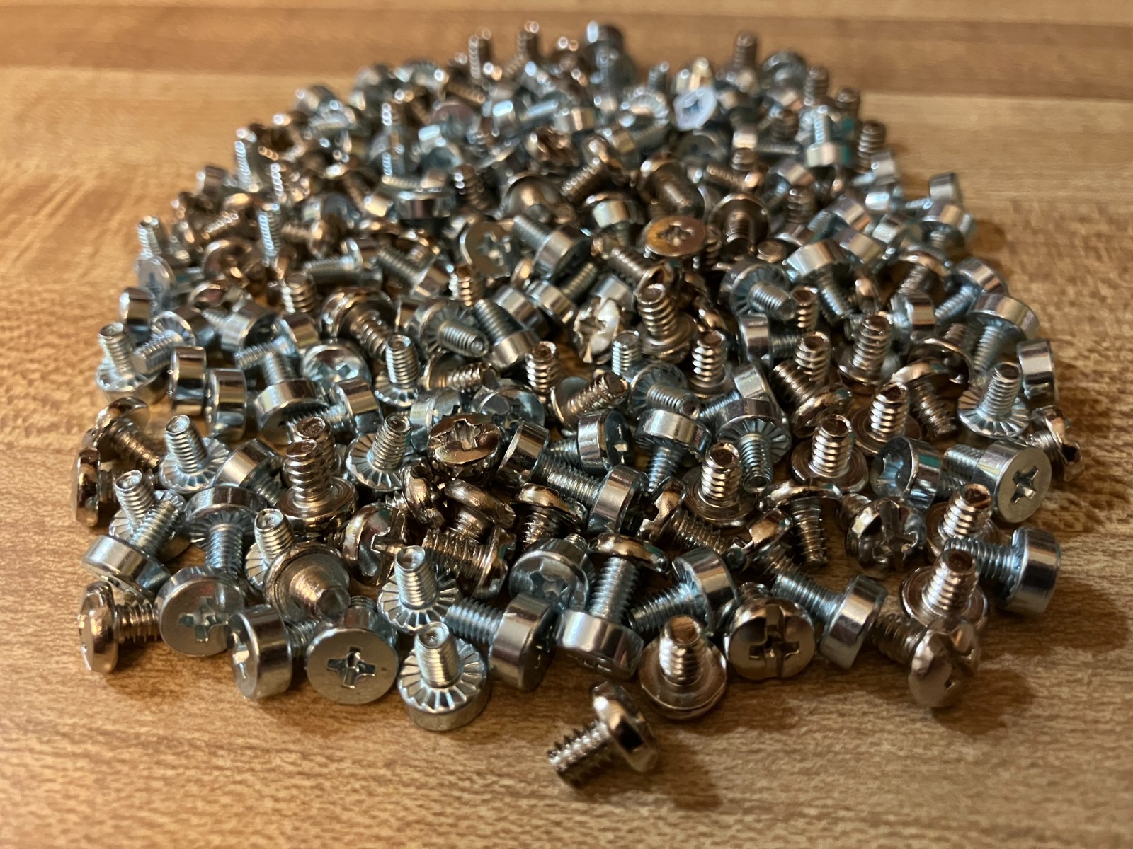 NEW 230-Pack Misc Phillips Head Screws Computer Case And Or Hard Drive Screws