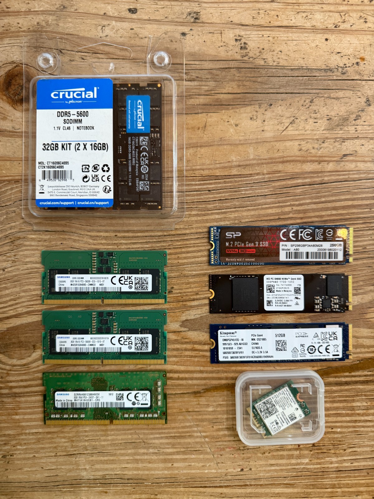 Crucial 32GB (2x16GB) 5600mhz CT16G56C46S5.M8D1 DDR5 SO-DIMM Laptop 262-pin RAM