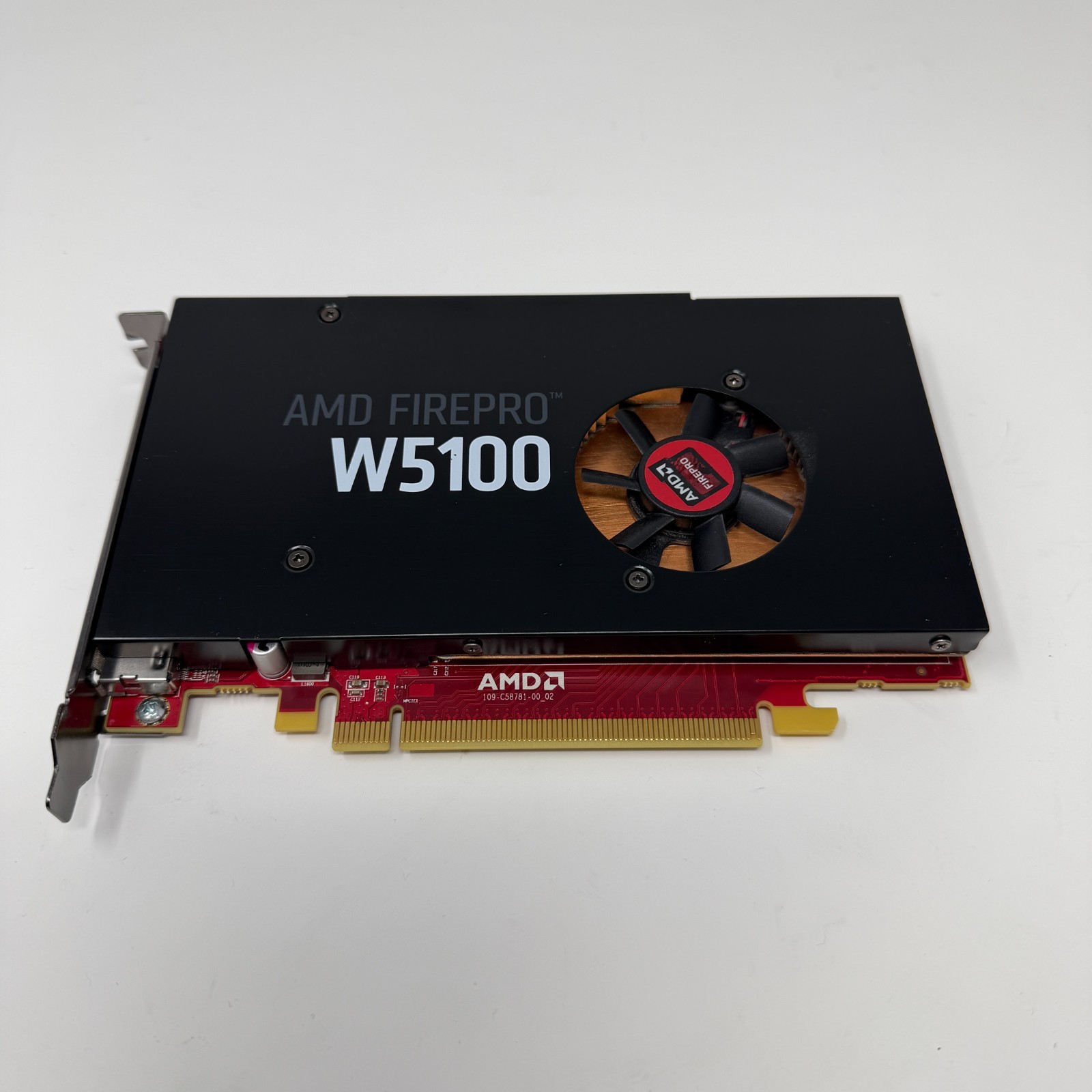 AMD FirePro W5100 4GB GDDR5 PCIe Workstation Graphics Card – DisplayPort GPU