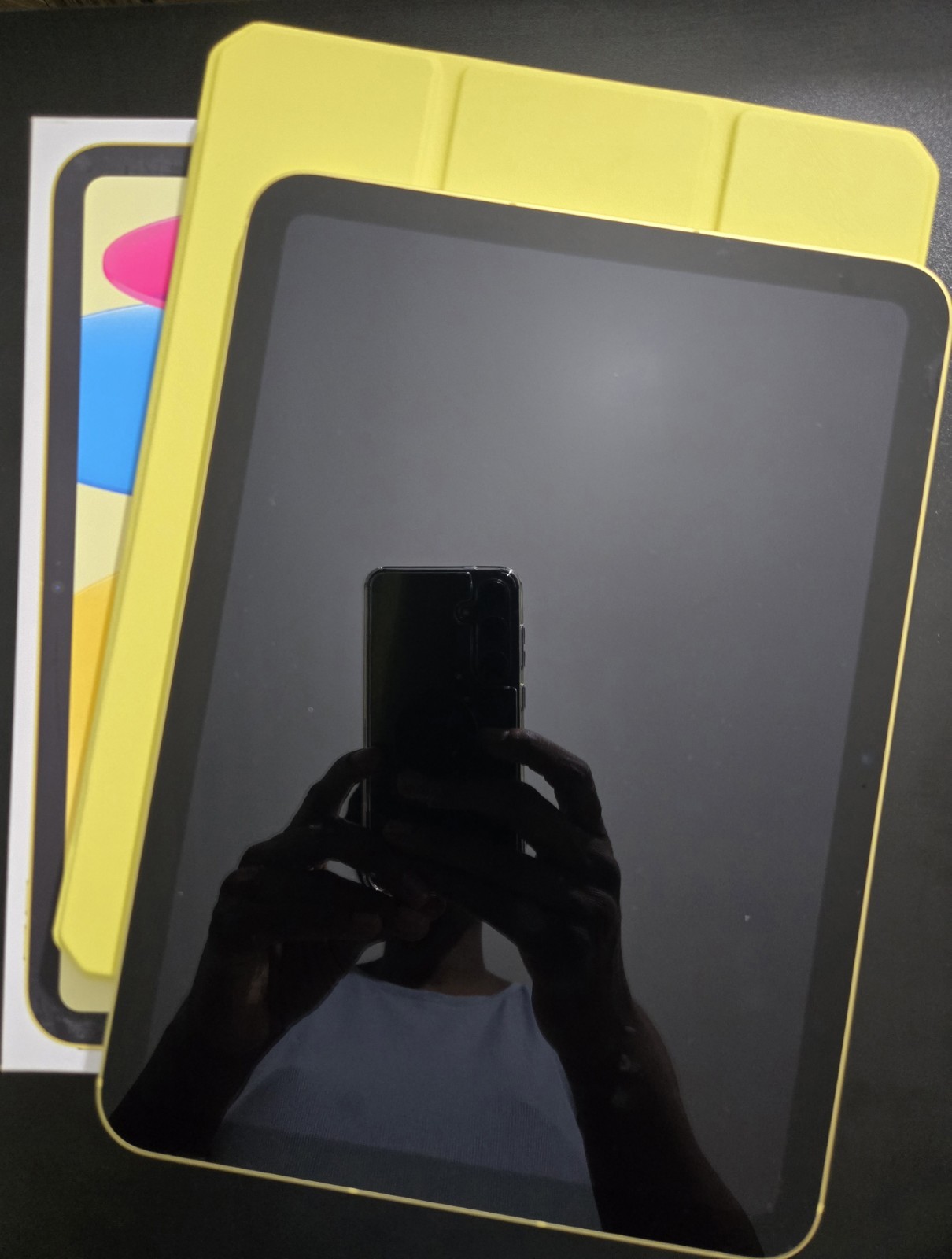 iPad Wi‑Fi + Cellular 128GB – Yellow with FREE Magic Keyboard Folio + Free Case