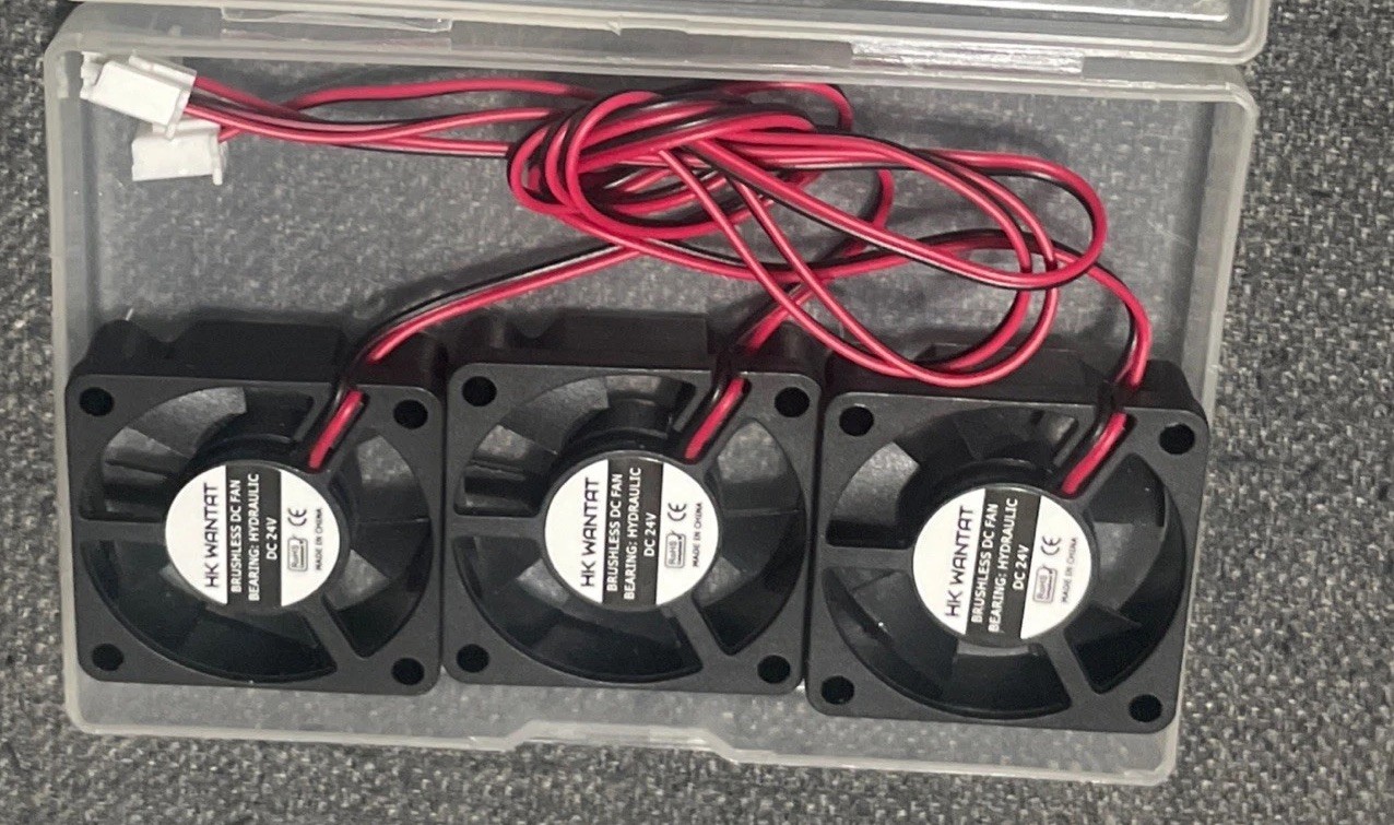 3-Pack HK Wantat, DC 24V Brushless Fan, Dual Ball Bearing, 2 Pin 30mm