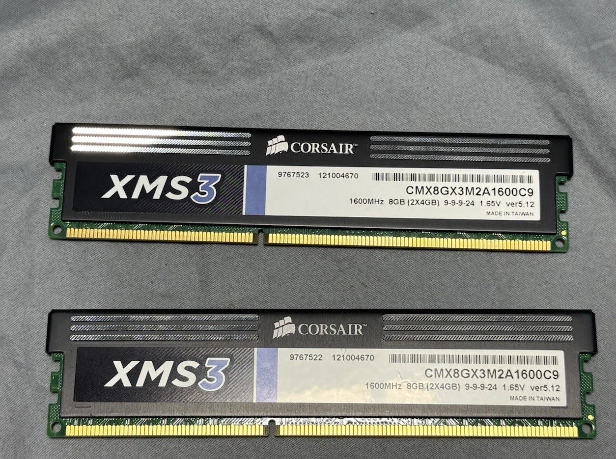 Corsair XMS3 8GB 2x4GB DDR3 1600MHz PC3 12800 Desktop RAM CMX8GX3M2A1600C9