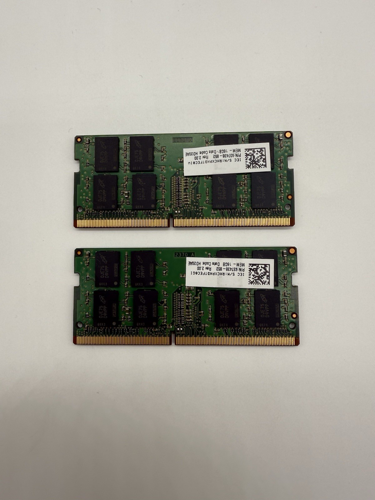 32GB (2x16GB) Micron DDR4-2666 SODIMM 2Rx8 PC4-21300 Laptop RAM Memory Kit