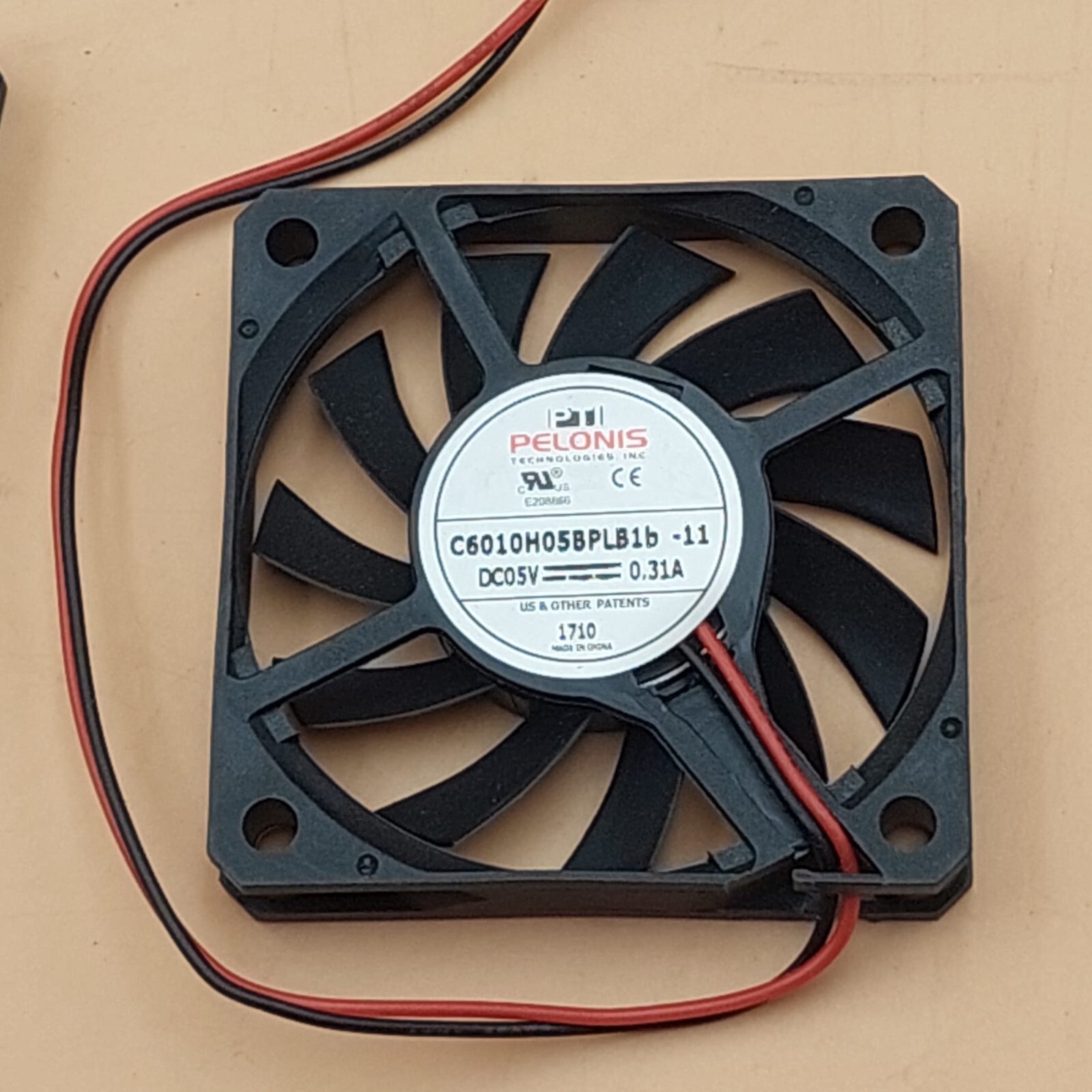 38 units lot C6010H05BPLP1b-11 1.15 Watt 4000 rpm 60 x 60 x 10mm 5V 0.31A
