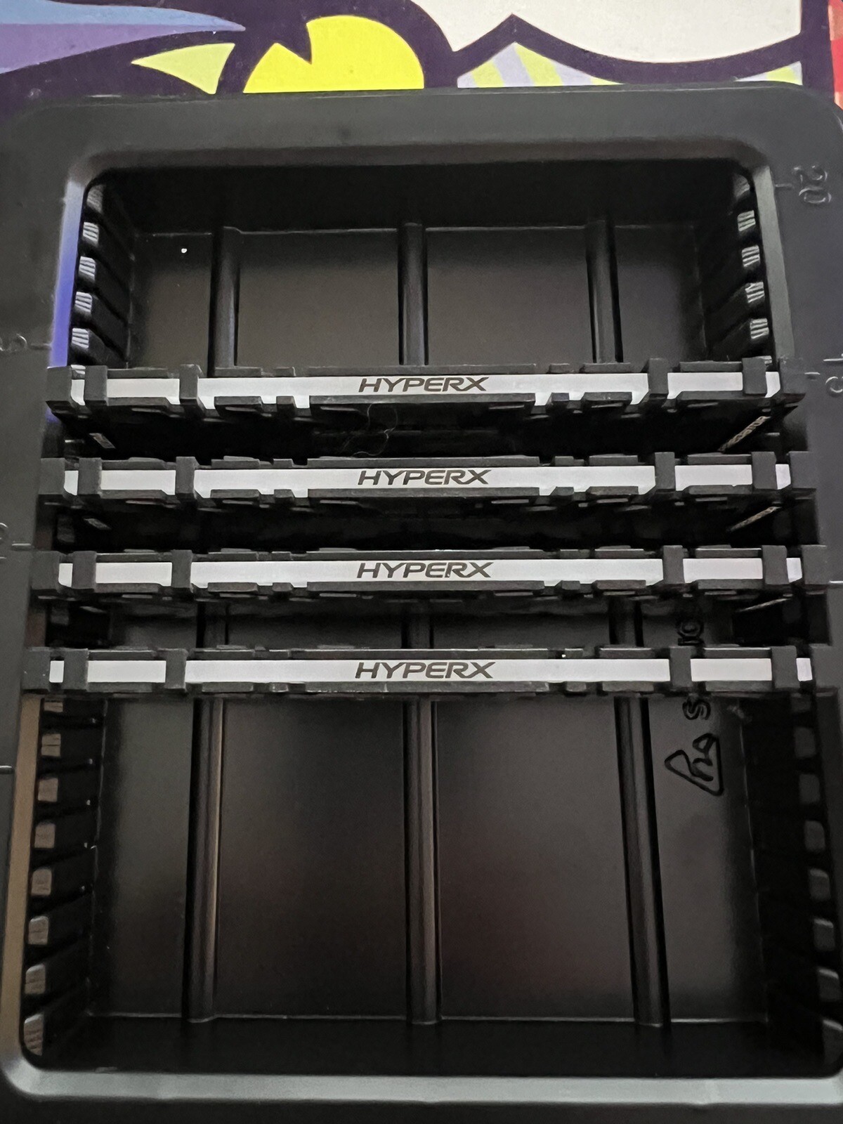 KINGSTON HyperX Predator RGB 32GB (4x8GB) 4000 MHz *B-DIE DDR4 HX440C19PB3AK2